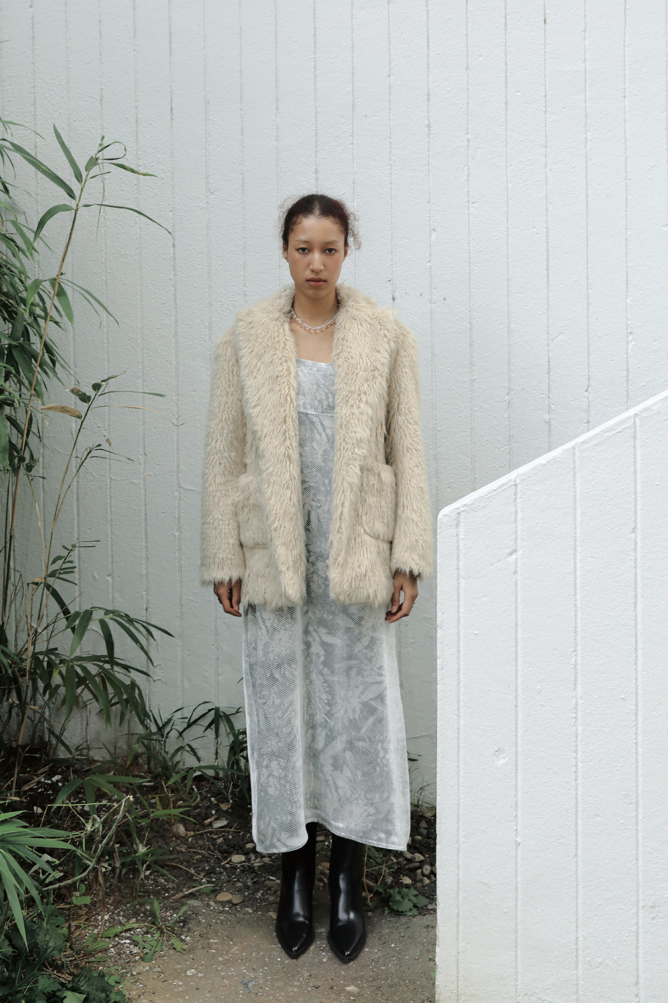 VESTE TEXTURÉE EN FOURRURE_BEIGE