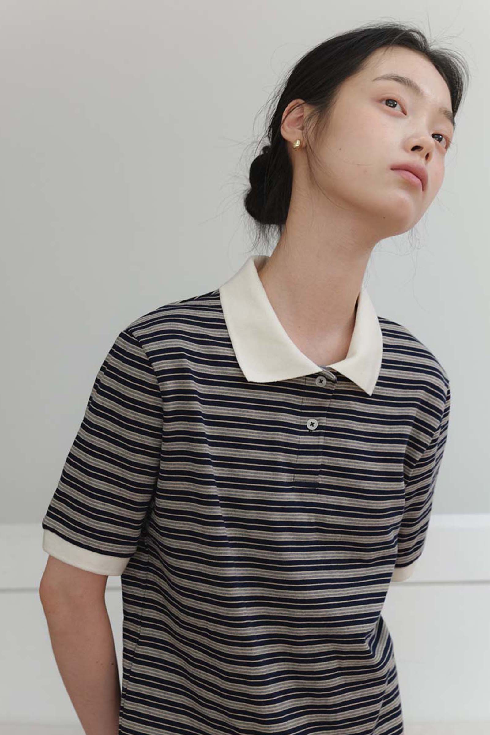 TEE-SHIRT RAYÉ À BOUTONS_BLEU MARINE
