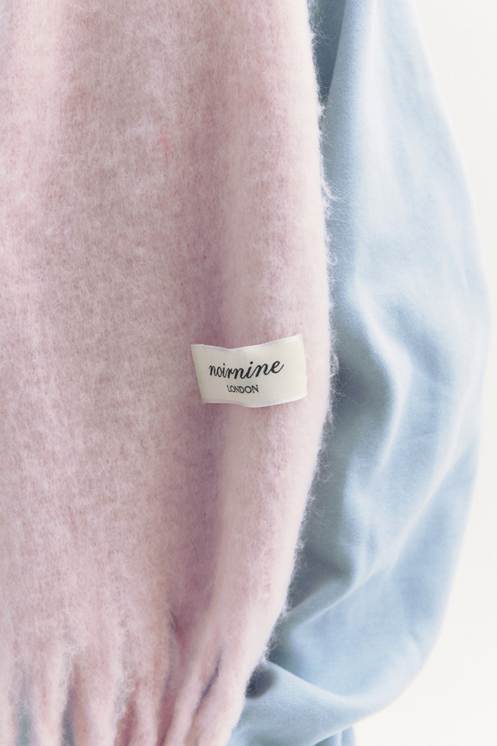 BLURRY HUG SCARF_PINK