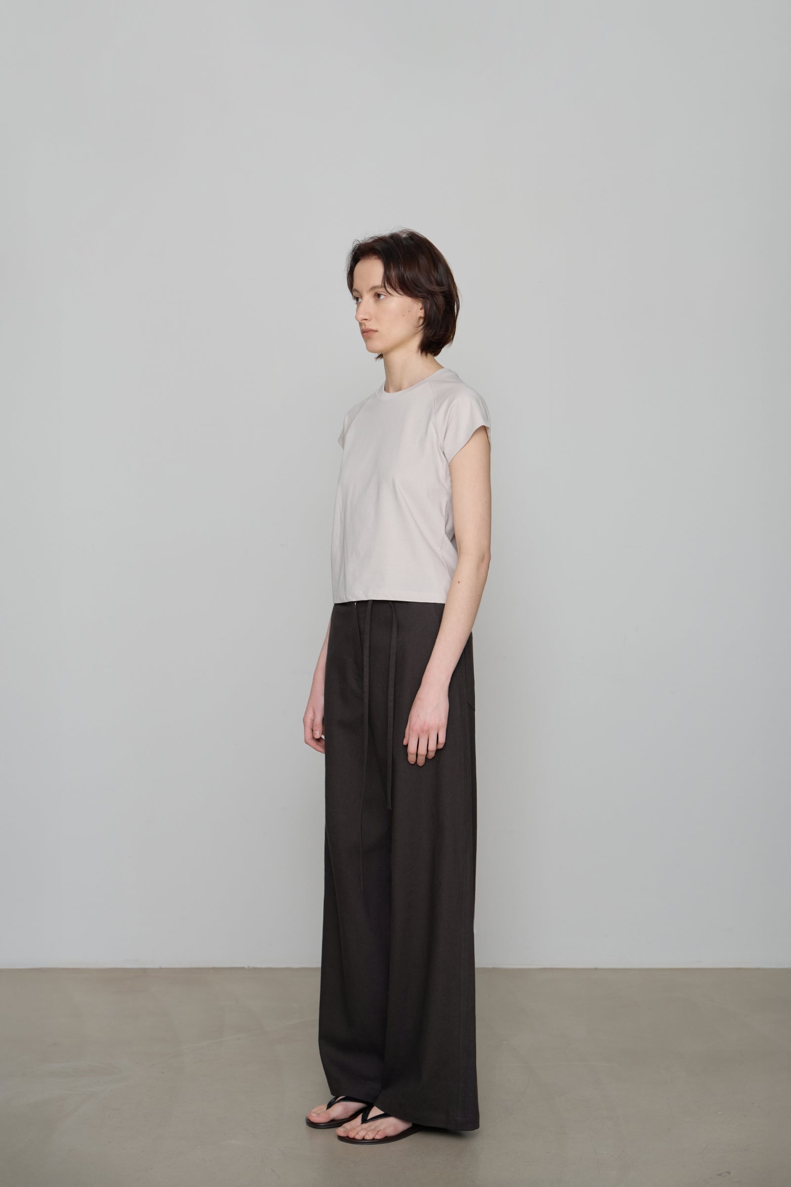 PANTALON LARGE EN LIN AVEC CORDON _MARRON FONCÉ