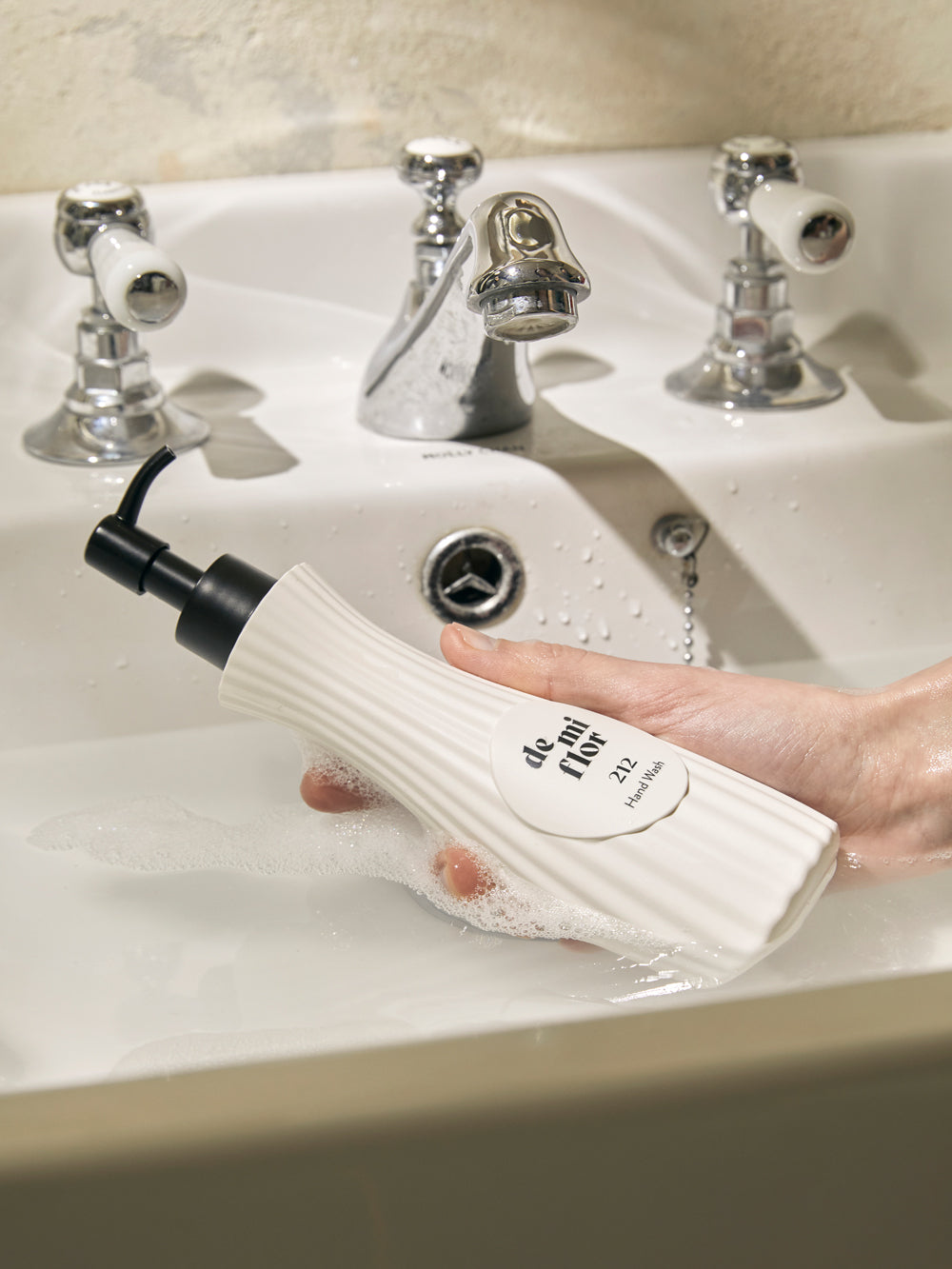 212 CITRUS NOMAD HAND WASH 250g