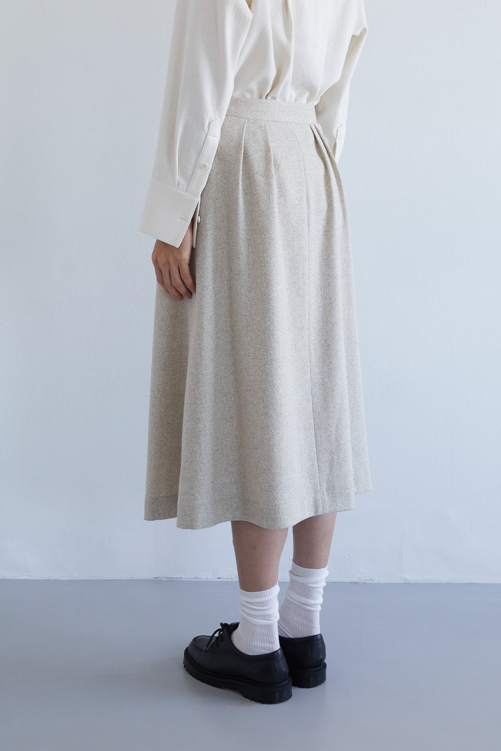 WOOL BLEND TUCK SKIRT_BEIGE