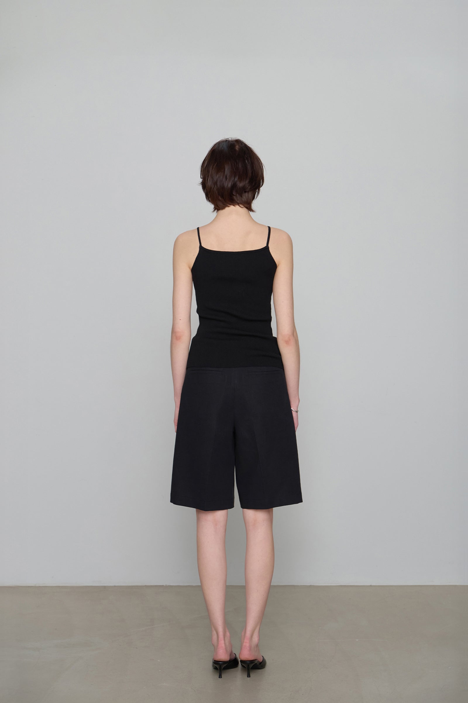 LINEN BERMUDA PANTS_BLACK