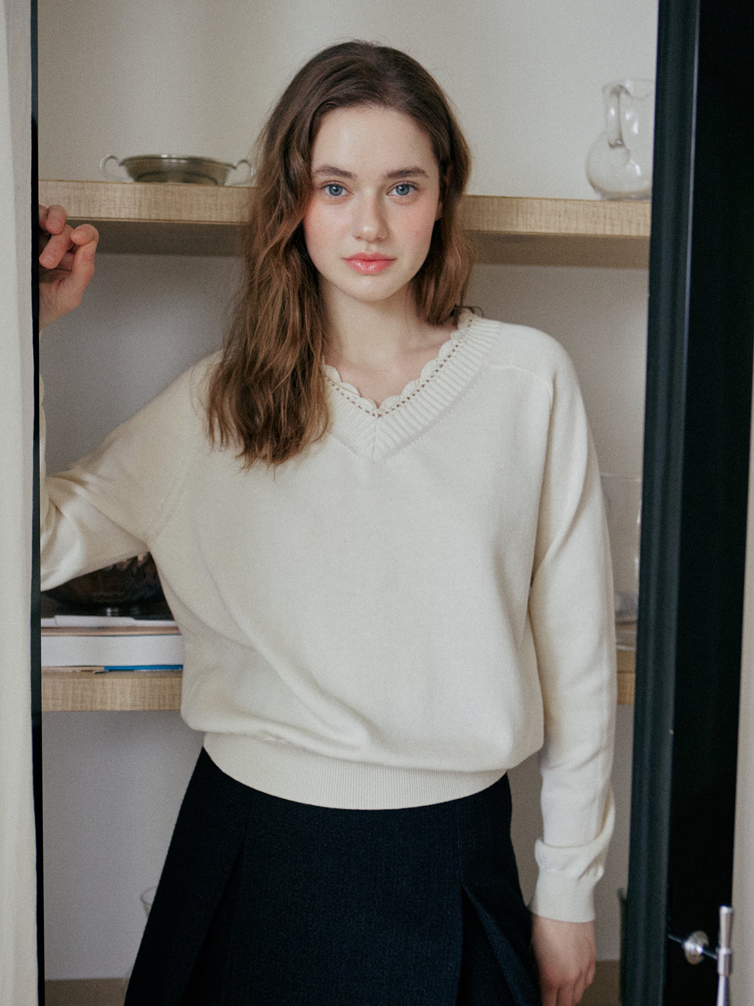 LACE V NECK KNIT_CREAM