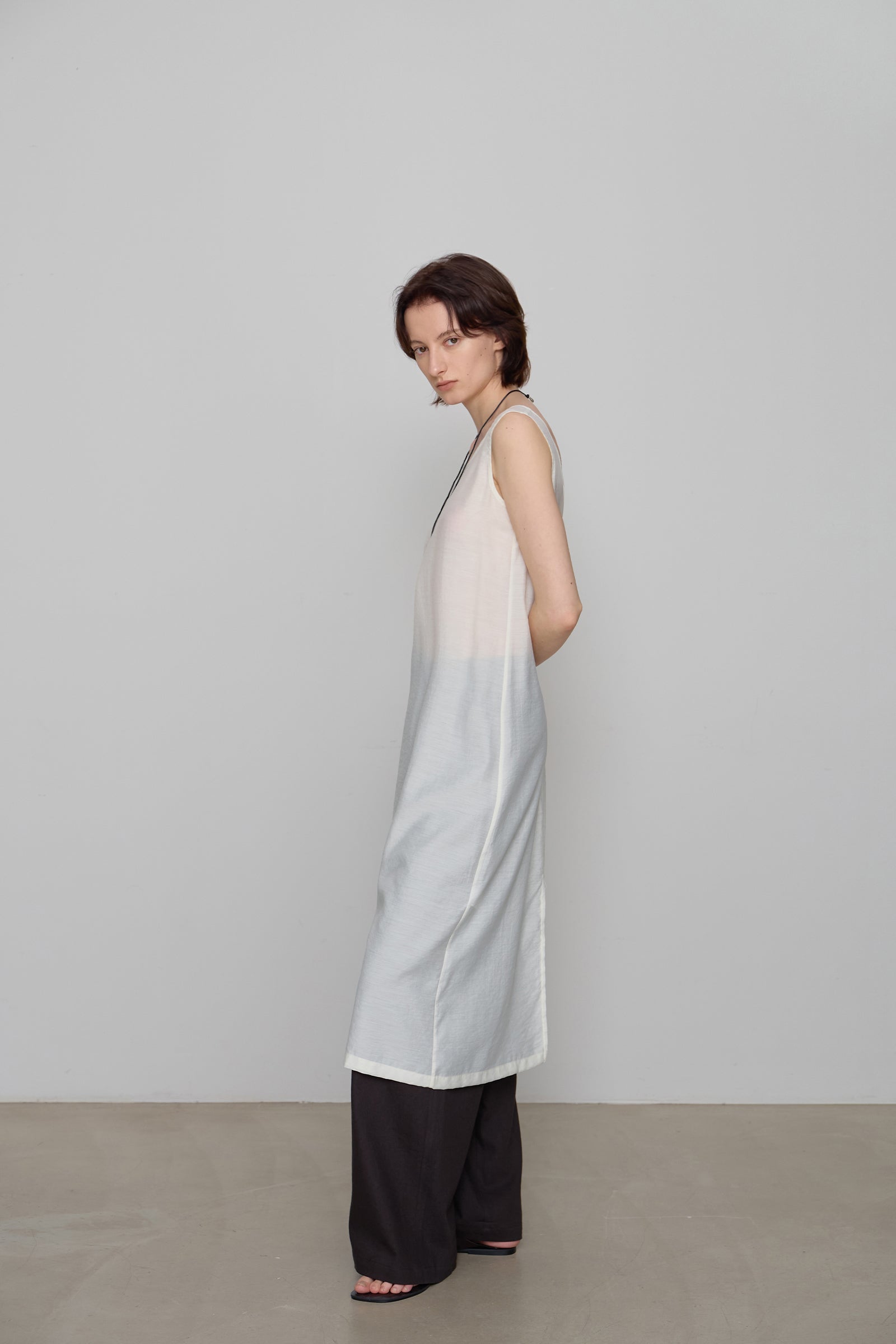 SHEER SLEEVELESS DRESS_CREAM