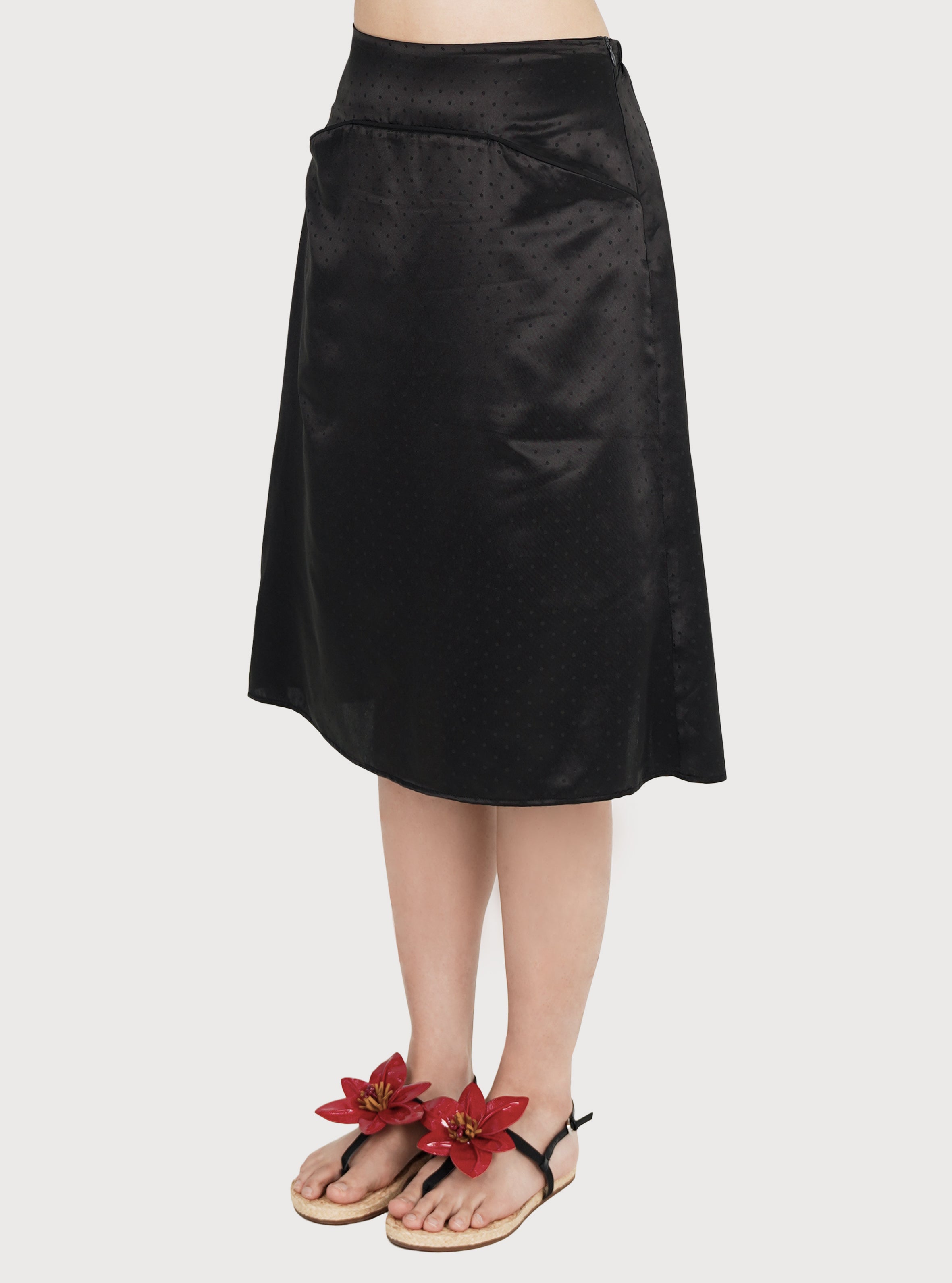 JUPE MIDI À POIS SATINÉE_NOIR