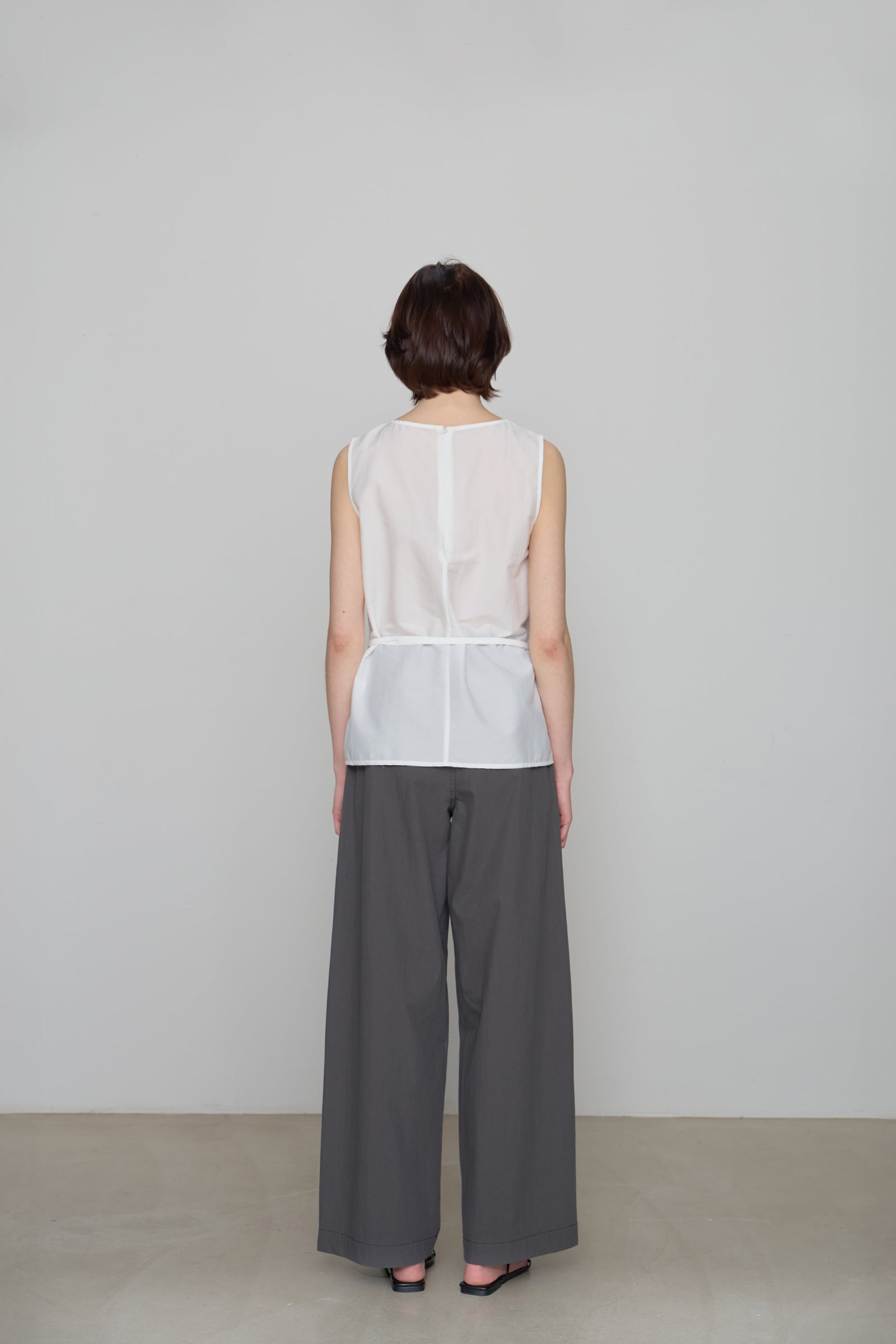 SHEER STRAP SLEEVELESS TOP_WHITE