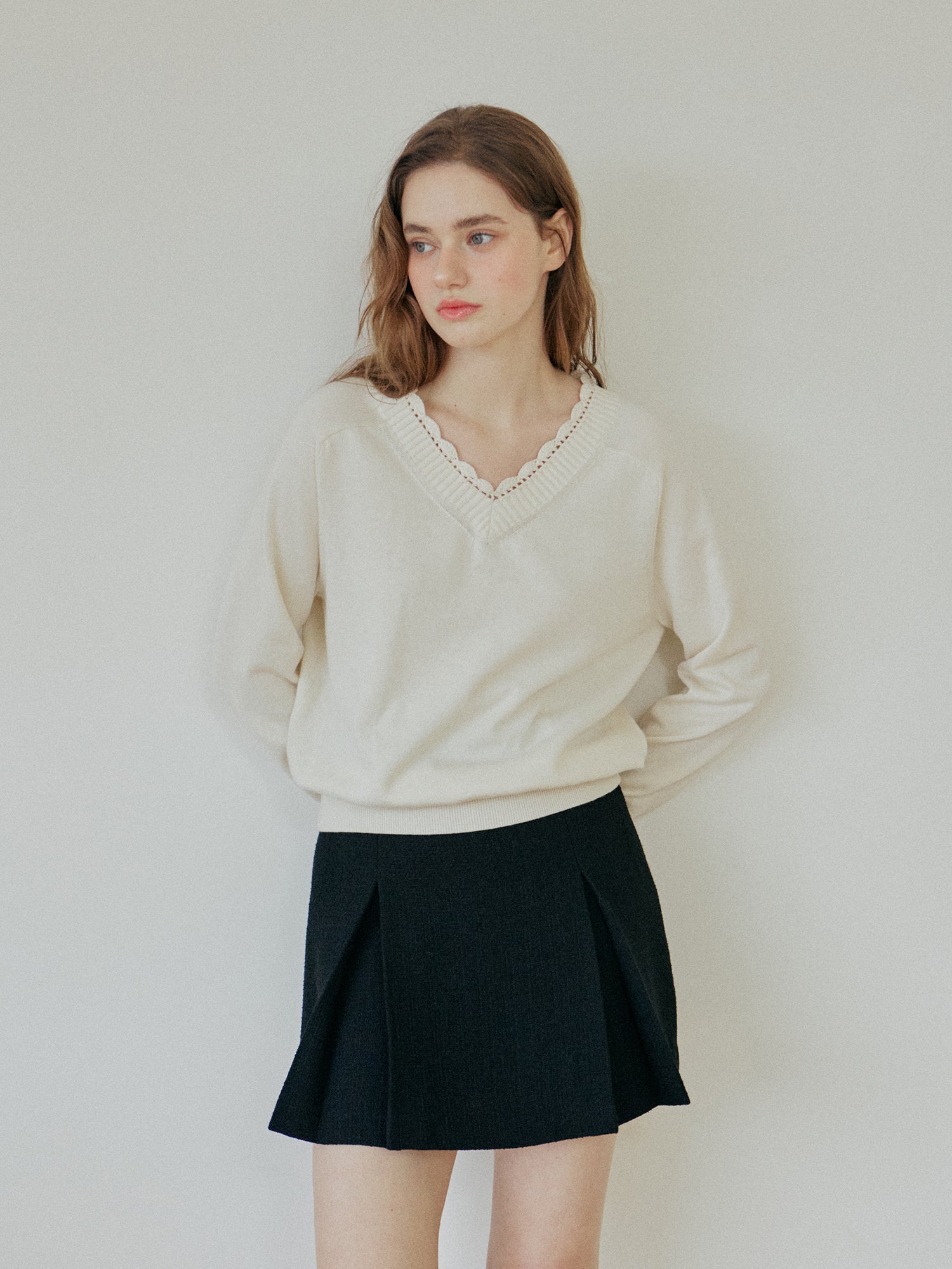 LACE V NECK KNIT_CREAM