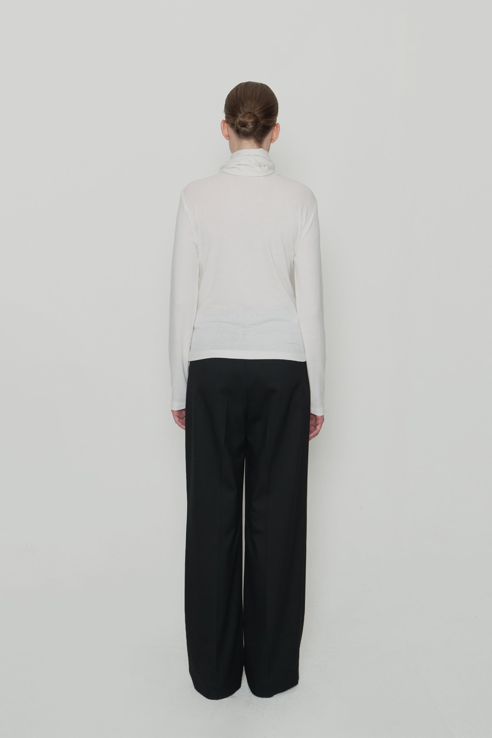 WOOL TIE NECK TOP_IVORY