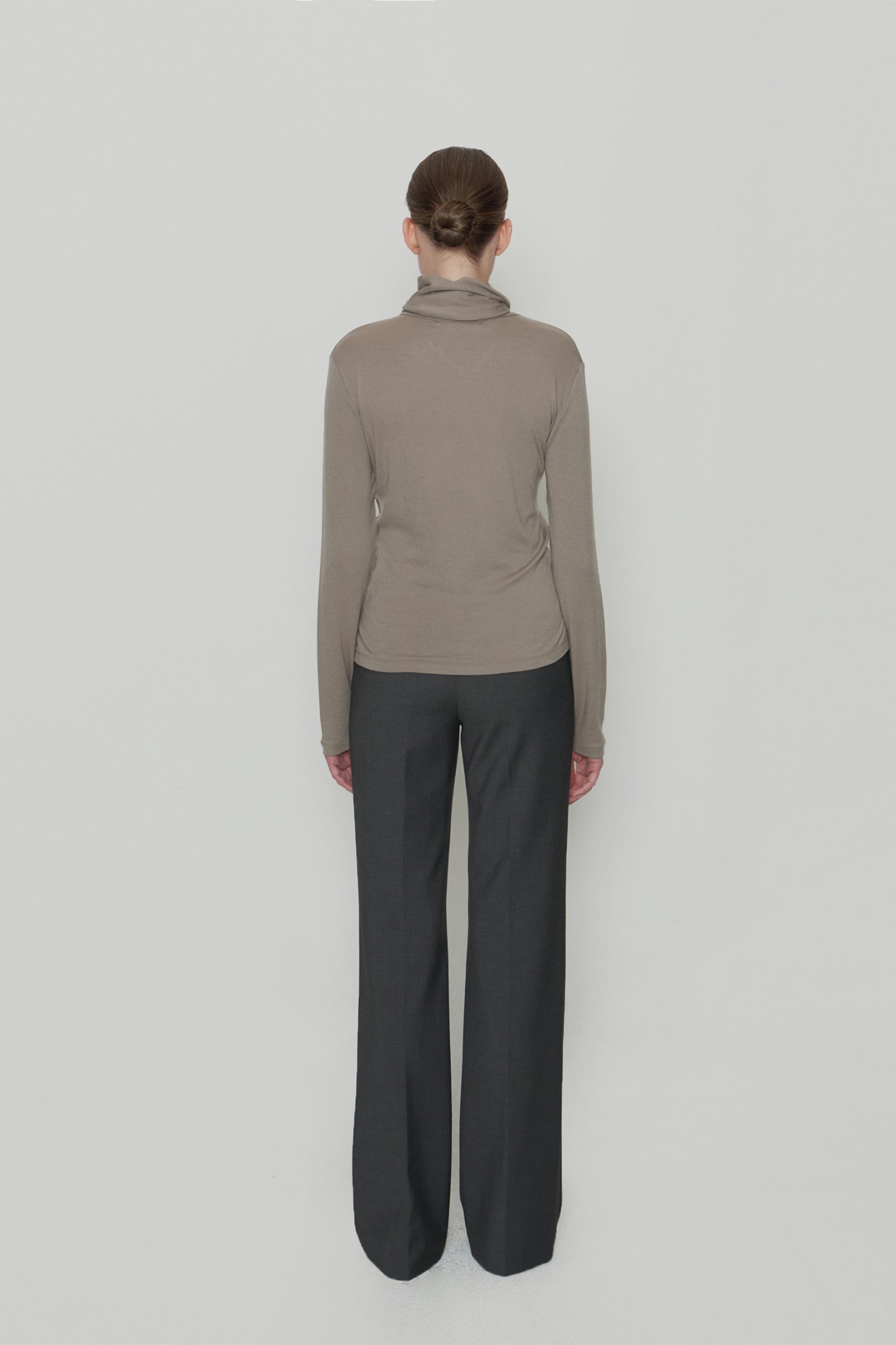 WOOL TIE NECK TOP_ASH BROWN