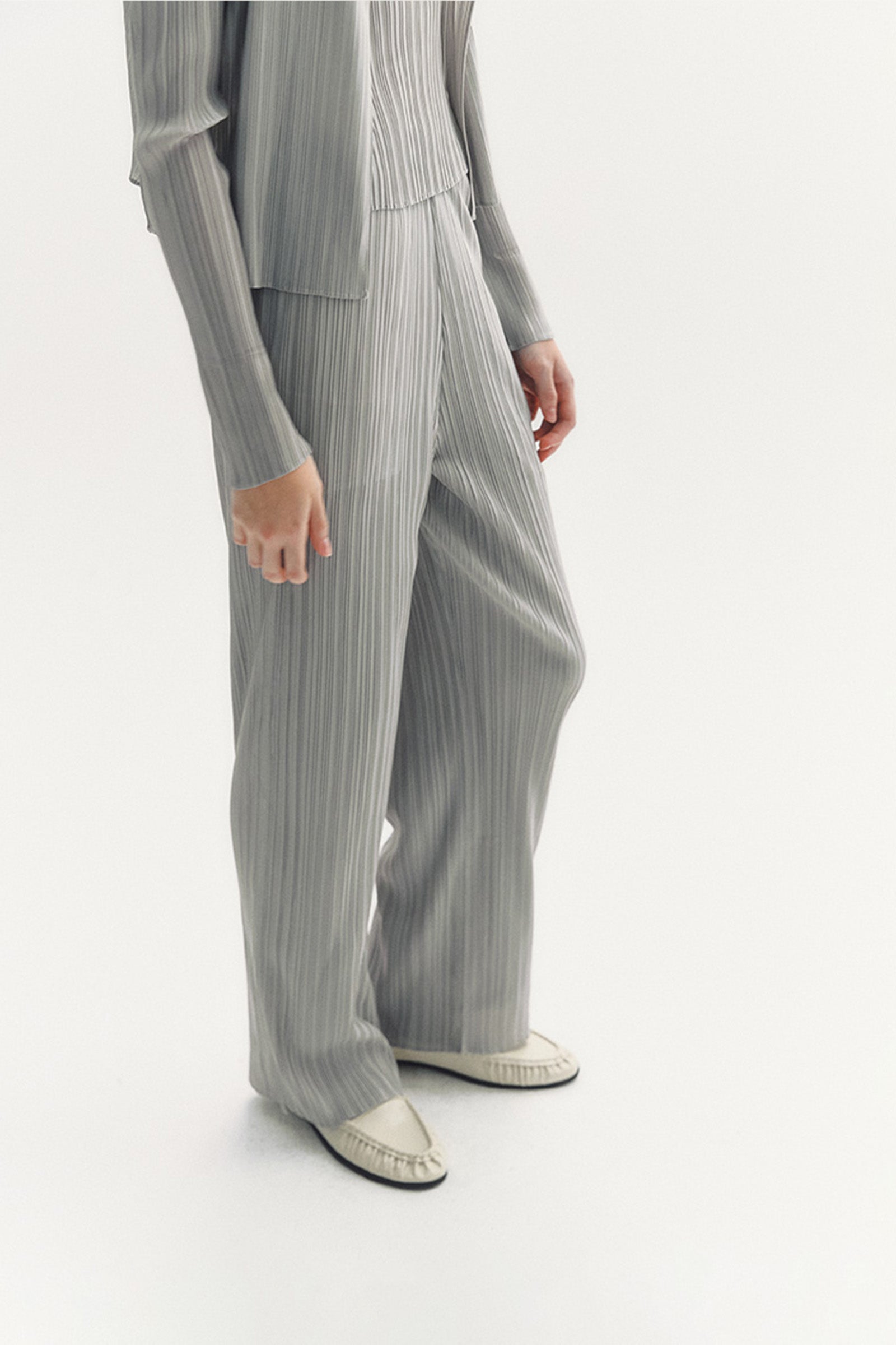 MODERN PLEATS PANTS_GREY