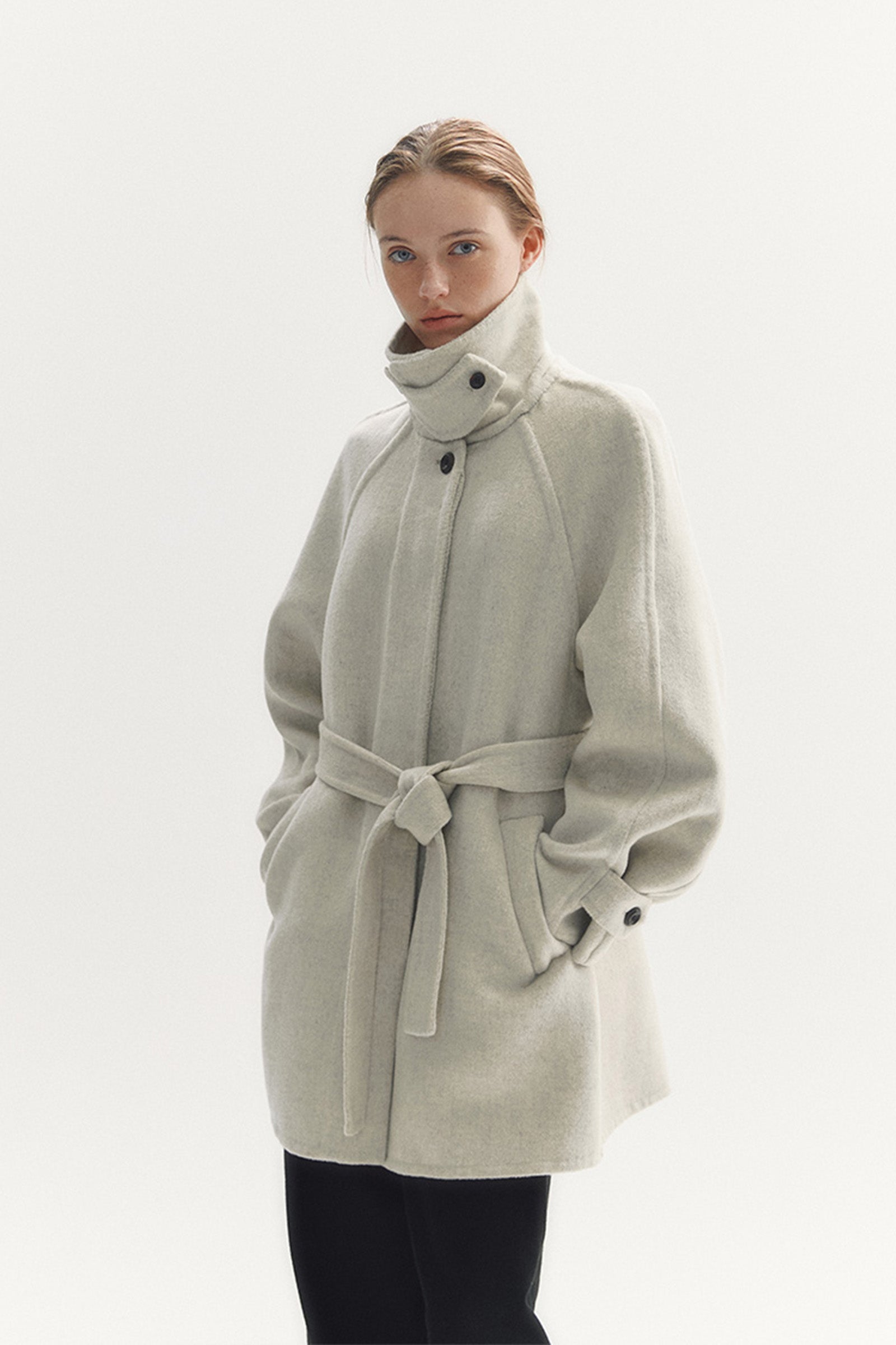 HANDMADE WOOL HALF COAT_AVOINE