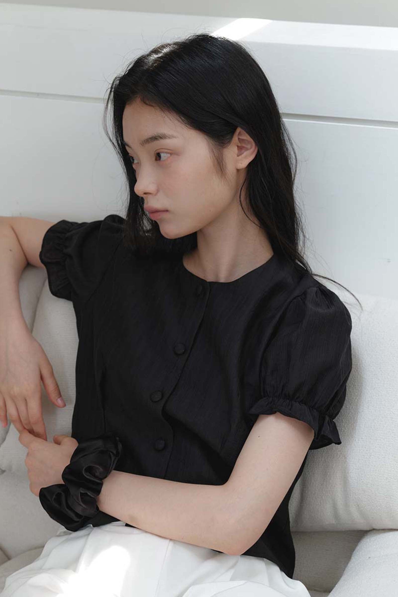 SOFT SHIRRING SHIRT_BLACK