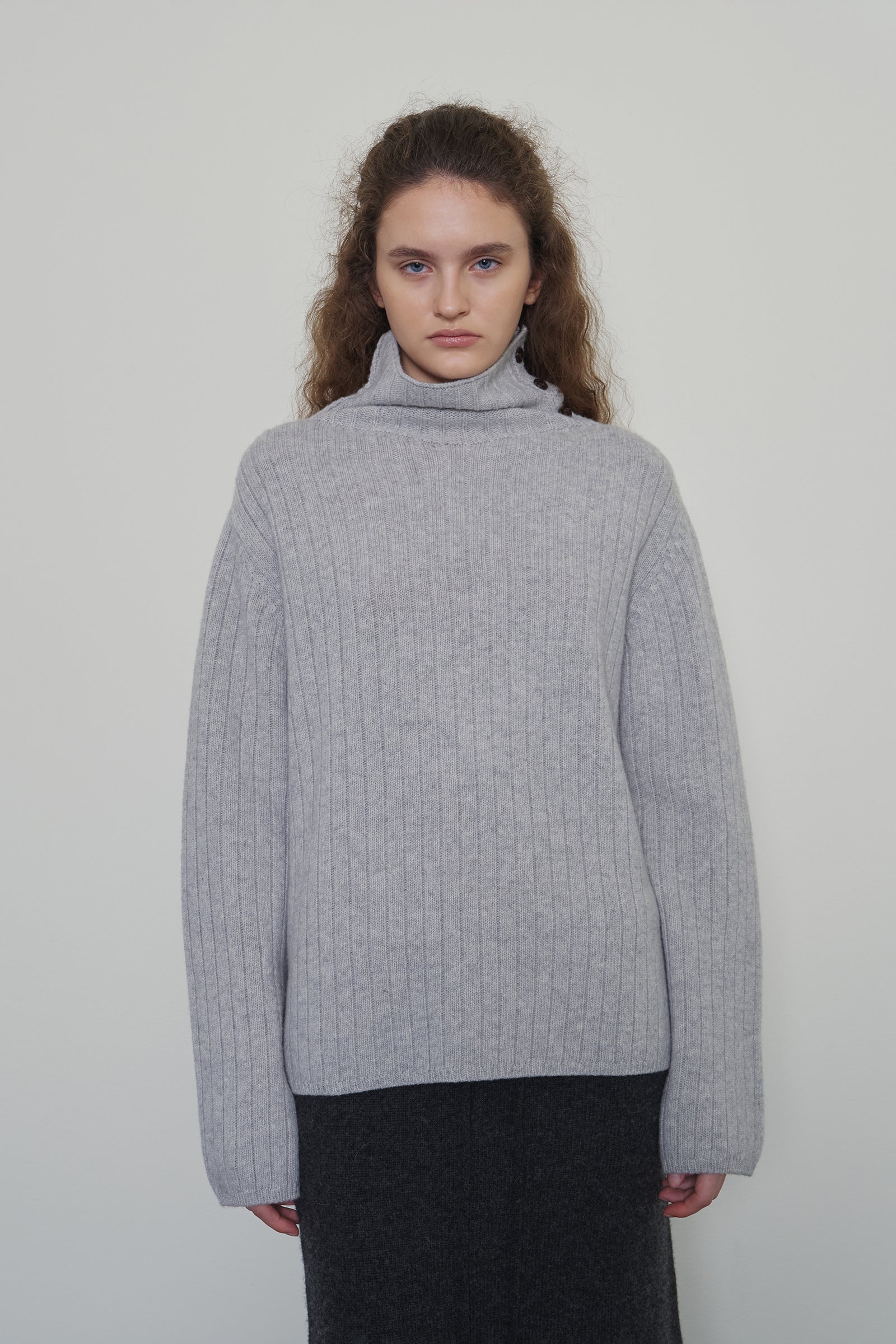 BUTTON TURTLENECK WOOL KNIT_LIGHT GREY