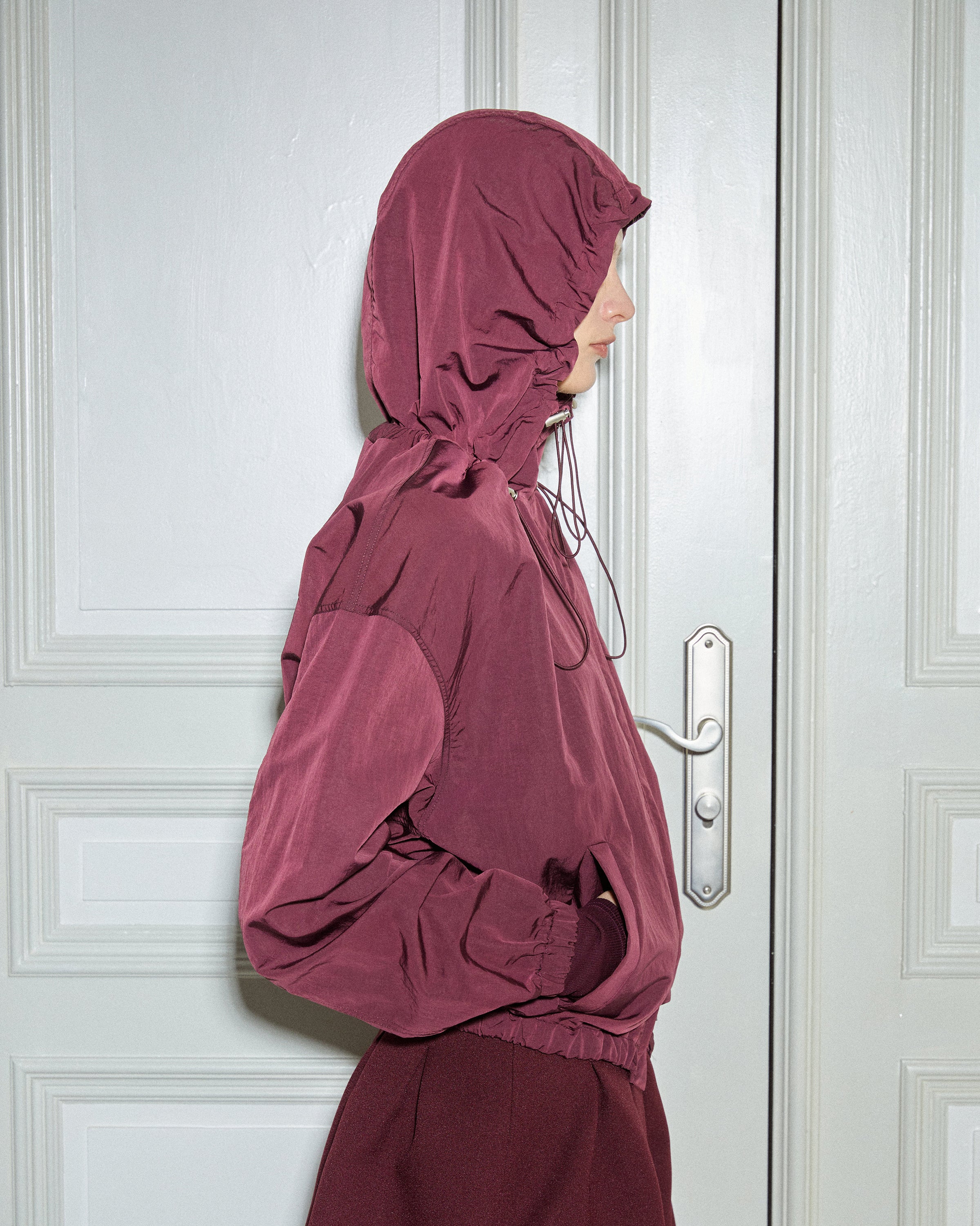 SHIRRING HOODED WINDBREAKER_BOURGOGNE