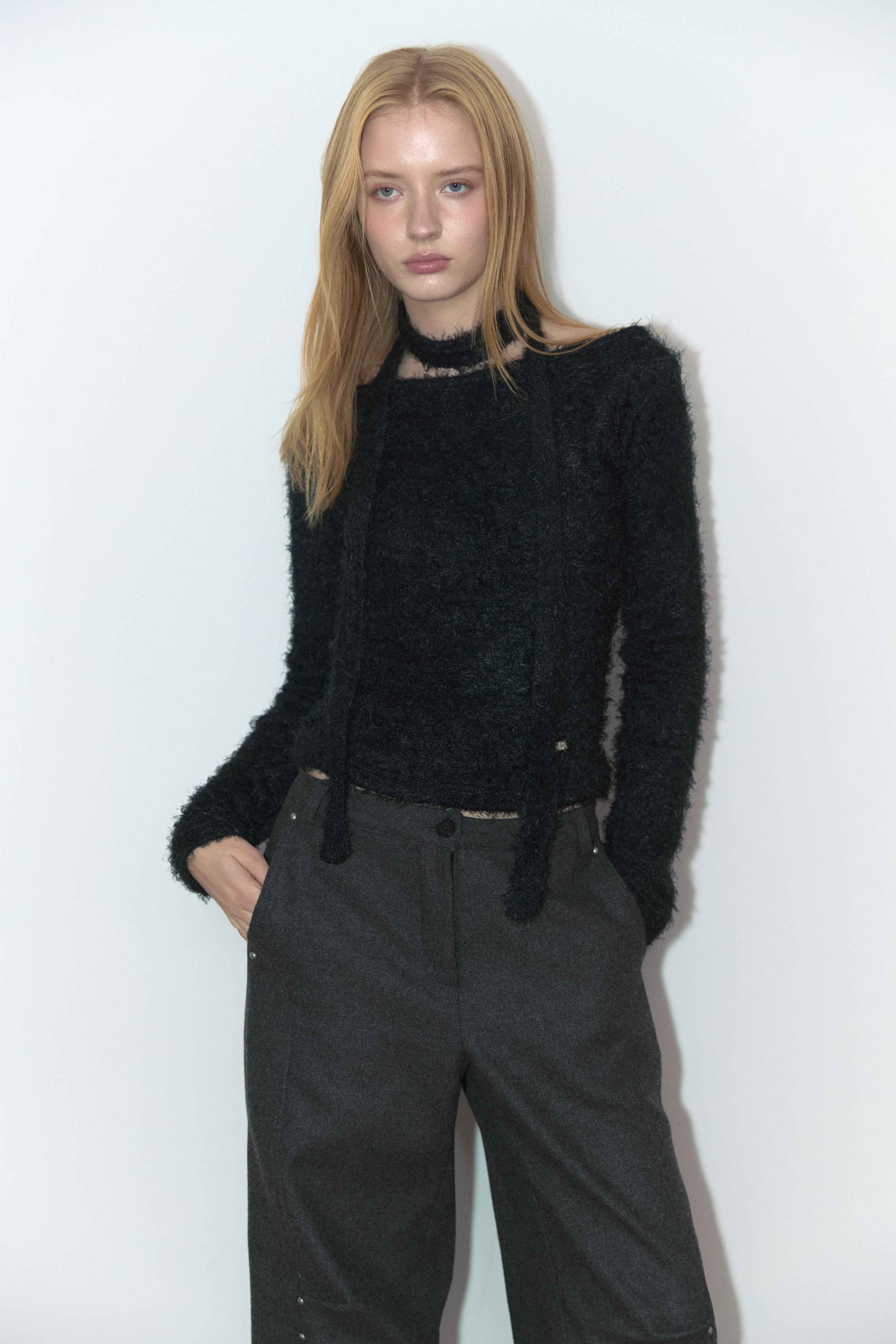 STRING HOLE BLING T_BLACK