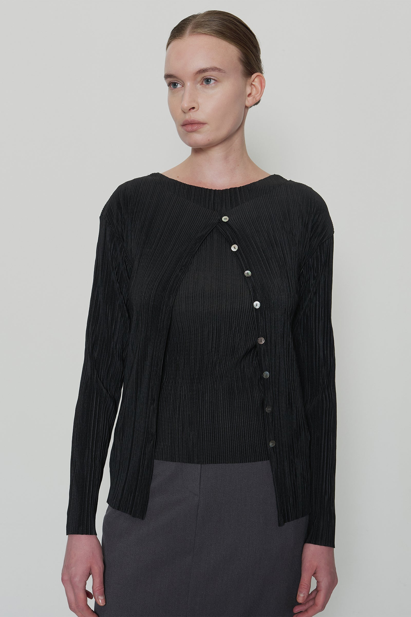 PLEATS CARDIGAN_BLACK