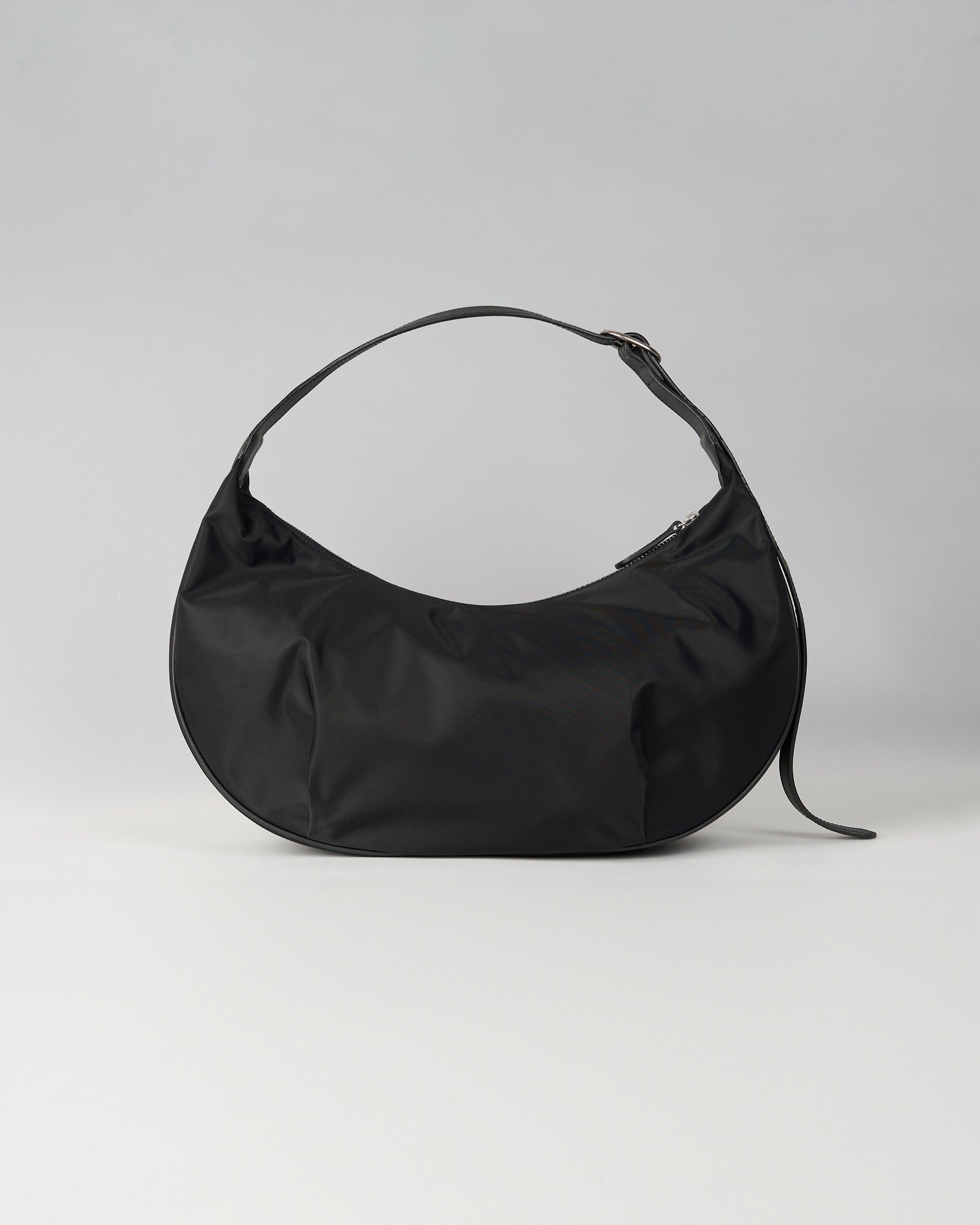 DAILY NYLON HALF MOON BAG_BLACK