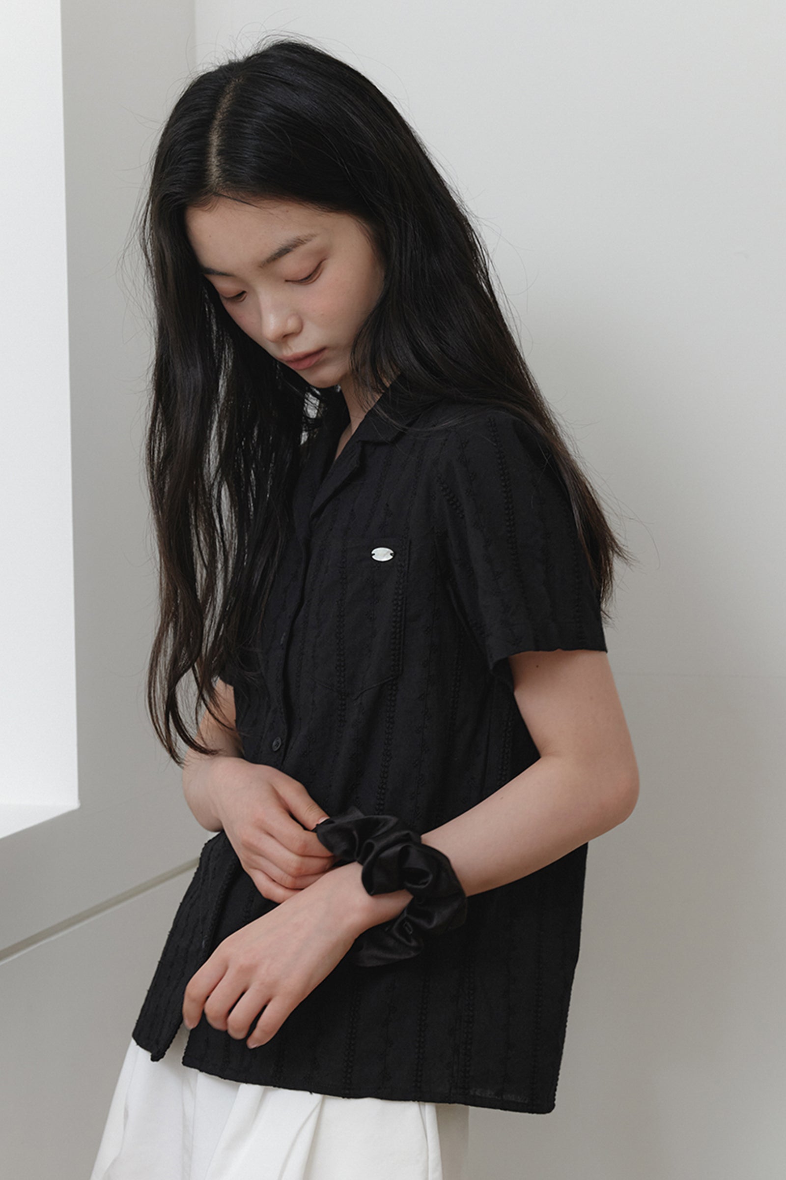 CHEMISE EN DENTELLE OLIVE_NOIR