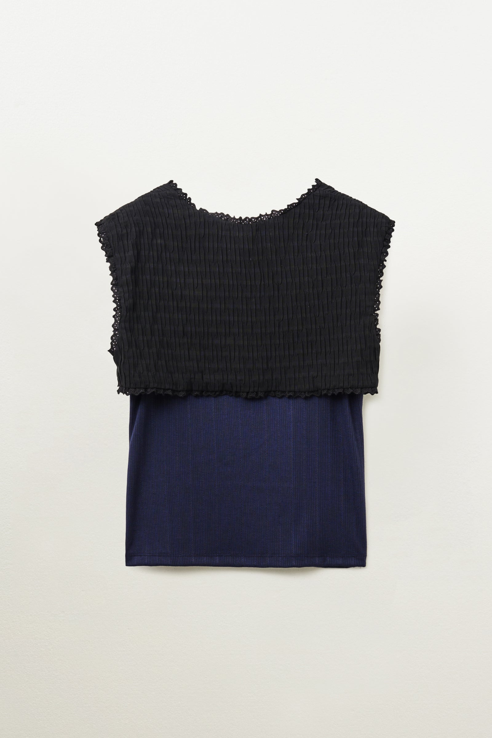 VEST LAYERED SLEEVELESS_BLACK