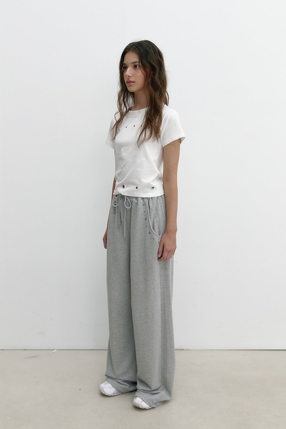 CURVE EYELET T_IVORY