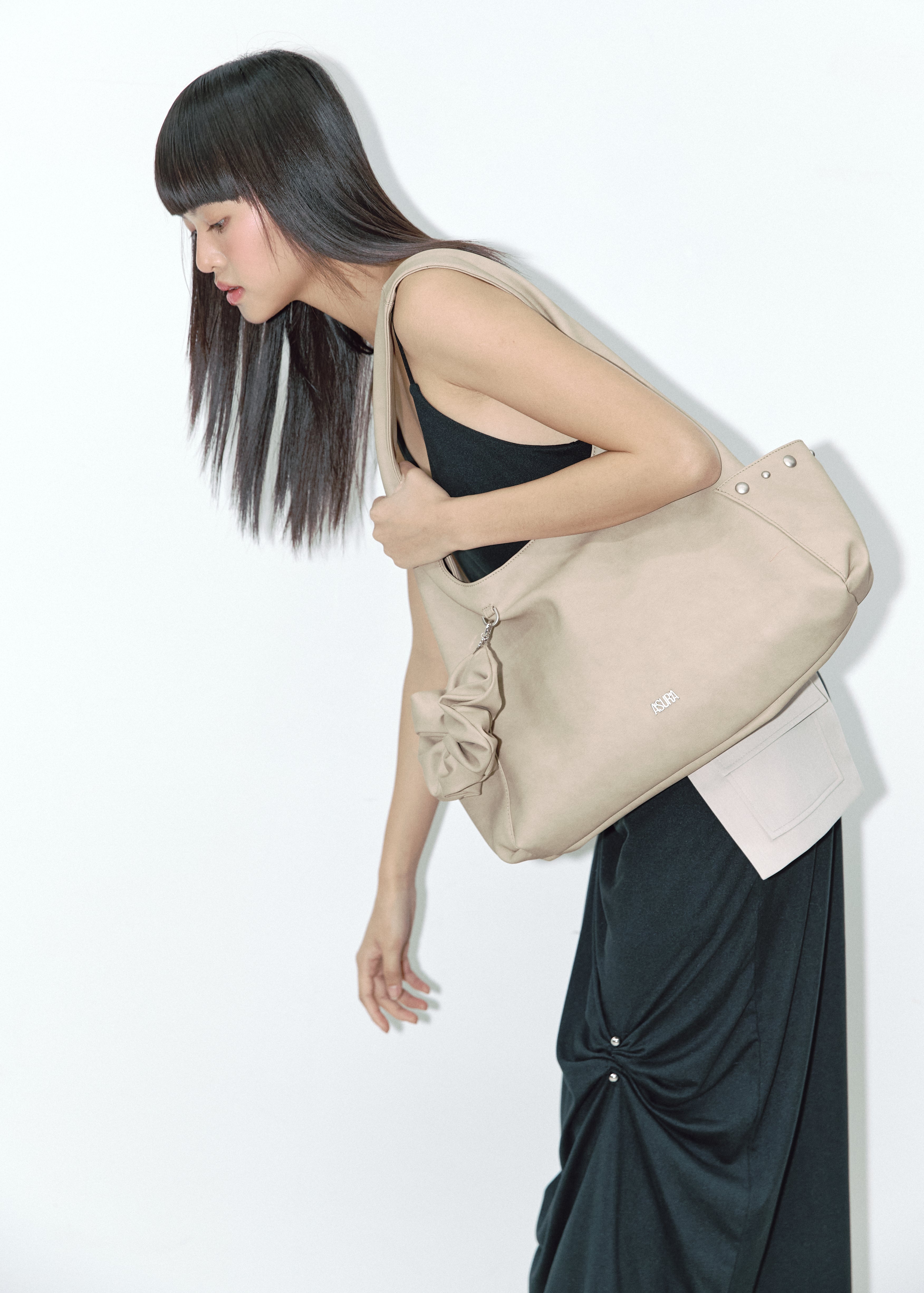 LEATHER KEYRING SCRUNCH_BEIGE