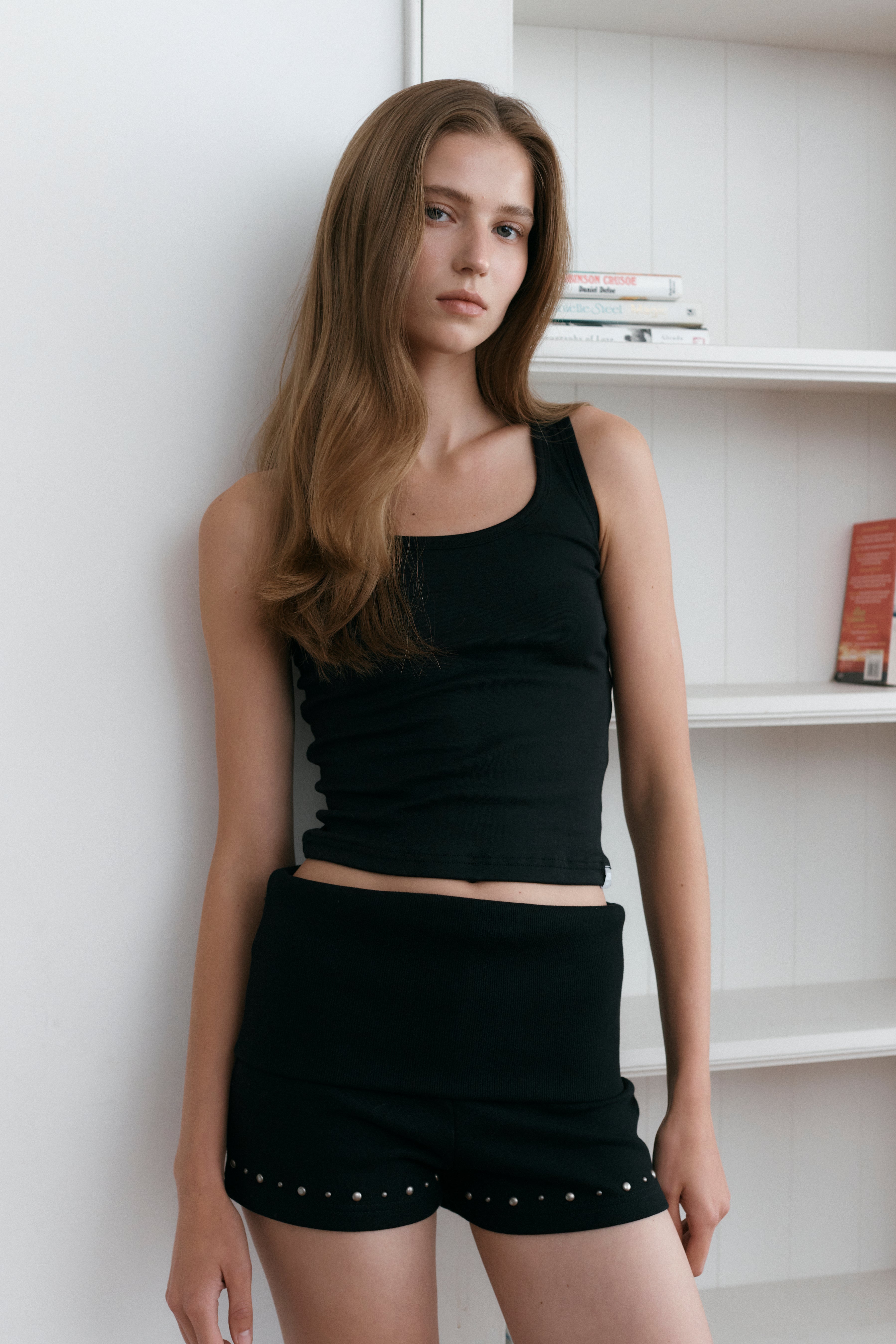AS BASIC U NECK SLEEVELESS_BLACK