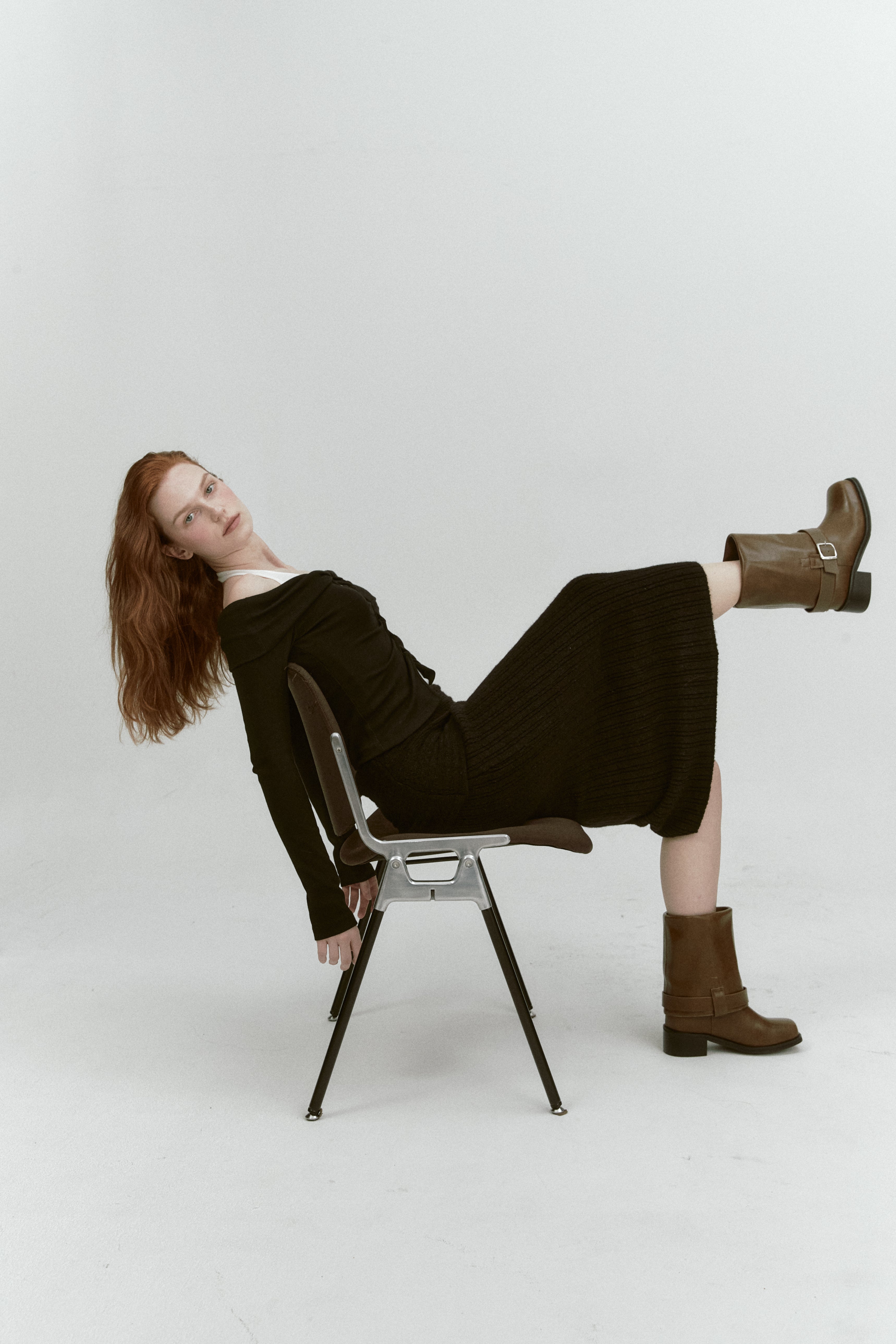 REVERSE FOLD KNIT SKIRT_BLACK