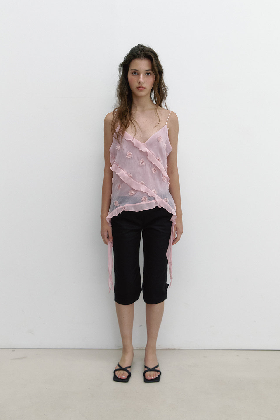 CHEMISIER À VOLANTS EN CHIFFON FLEURI_ROSE
