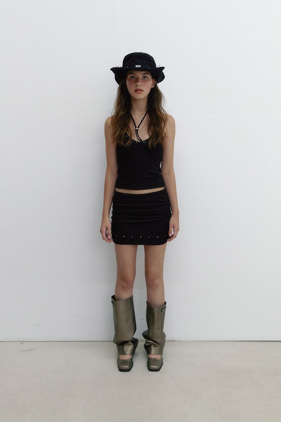 STUD SHIRRING SKIRT_NOIR