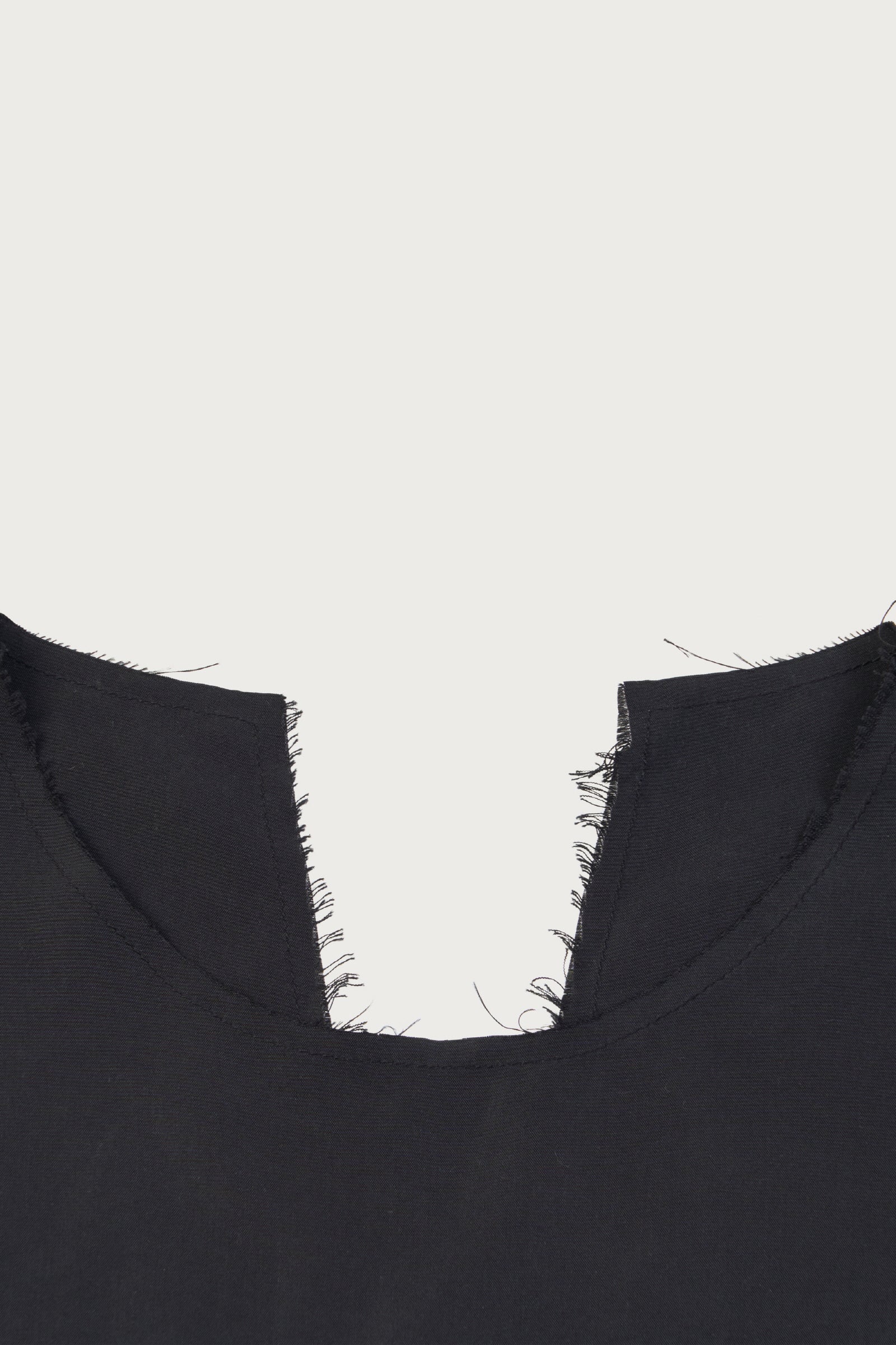 HAUT LÉGER_GRIS