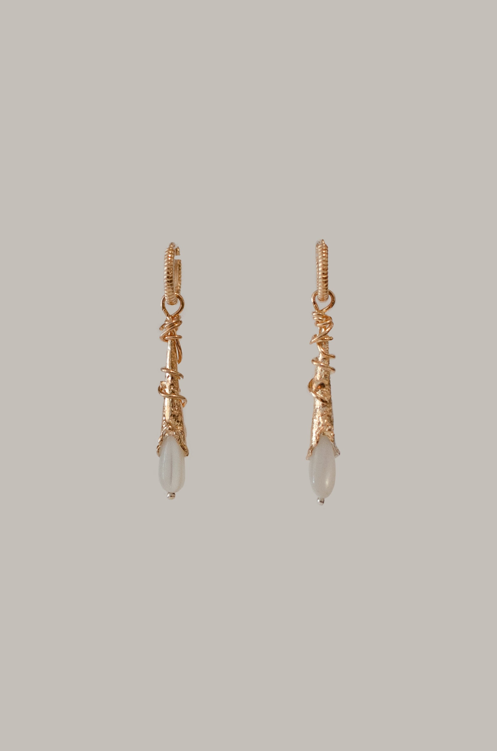 BOUCLES D'OREILLES PENDANTES GOUTTE_OR