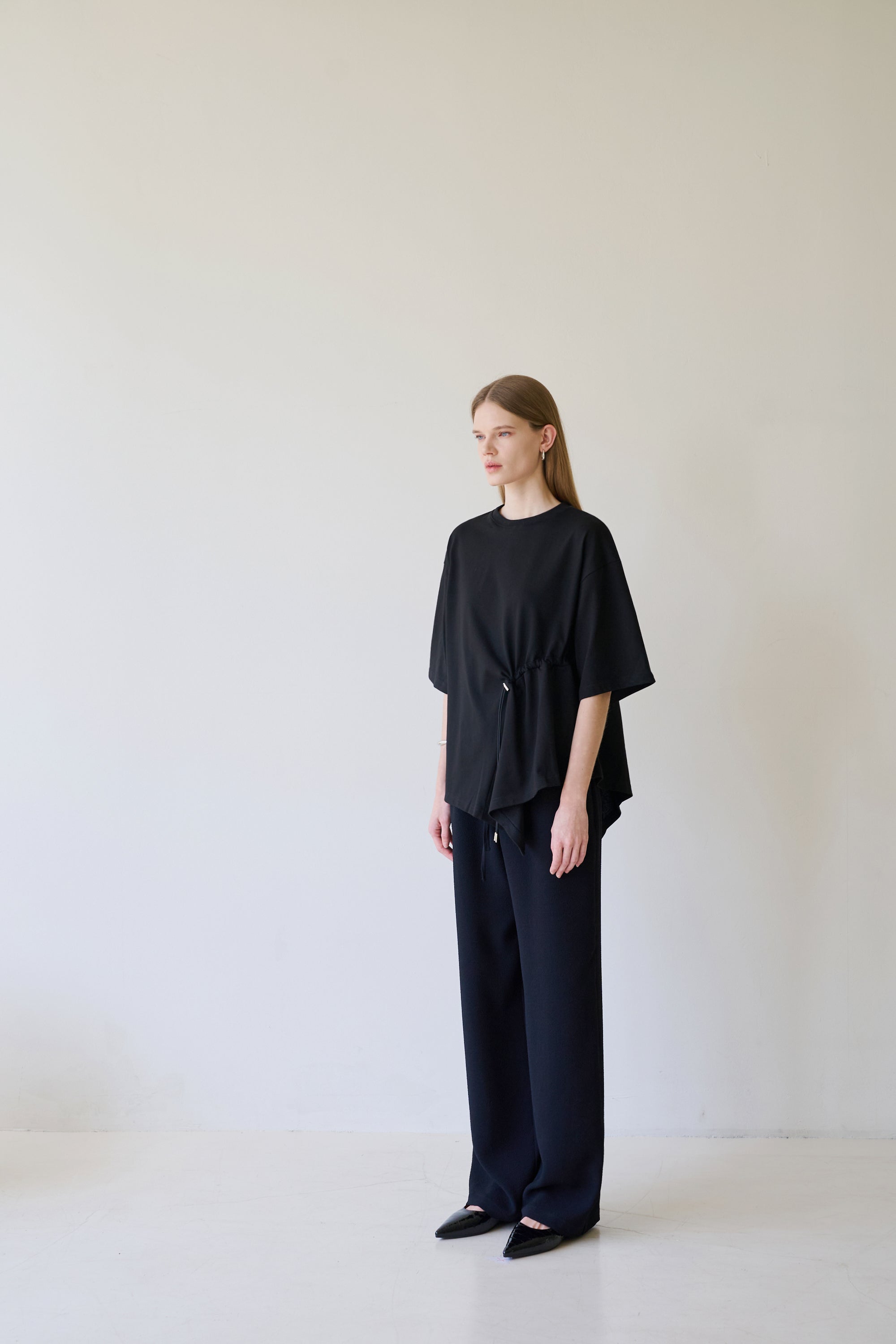 UNBALANCE DRAWSTIRING T-SHIRT_NOIR