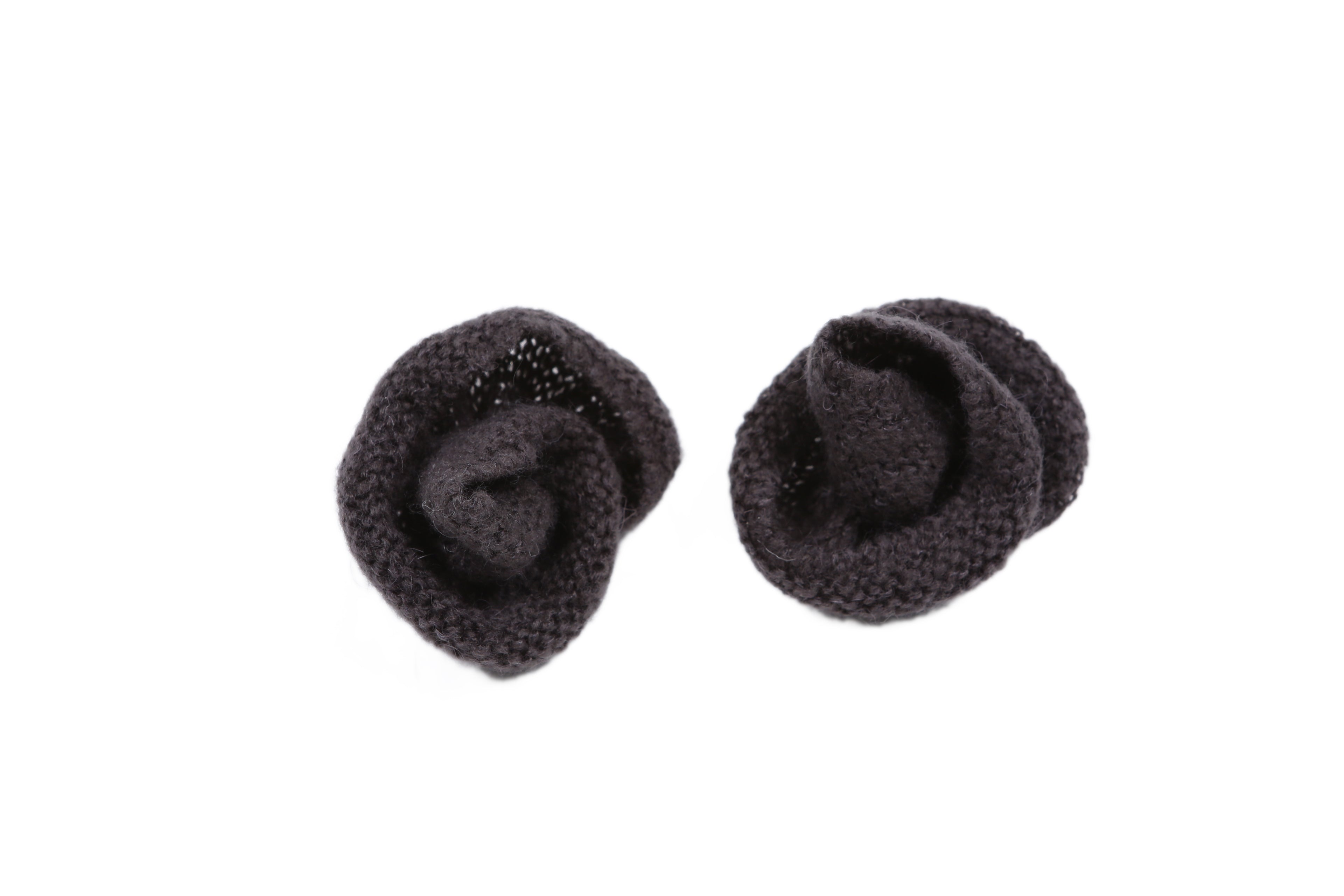 ROSE BROOCH ONE SHOULDER KNIT_CHARCOAL