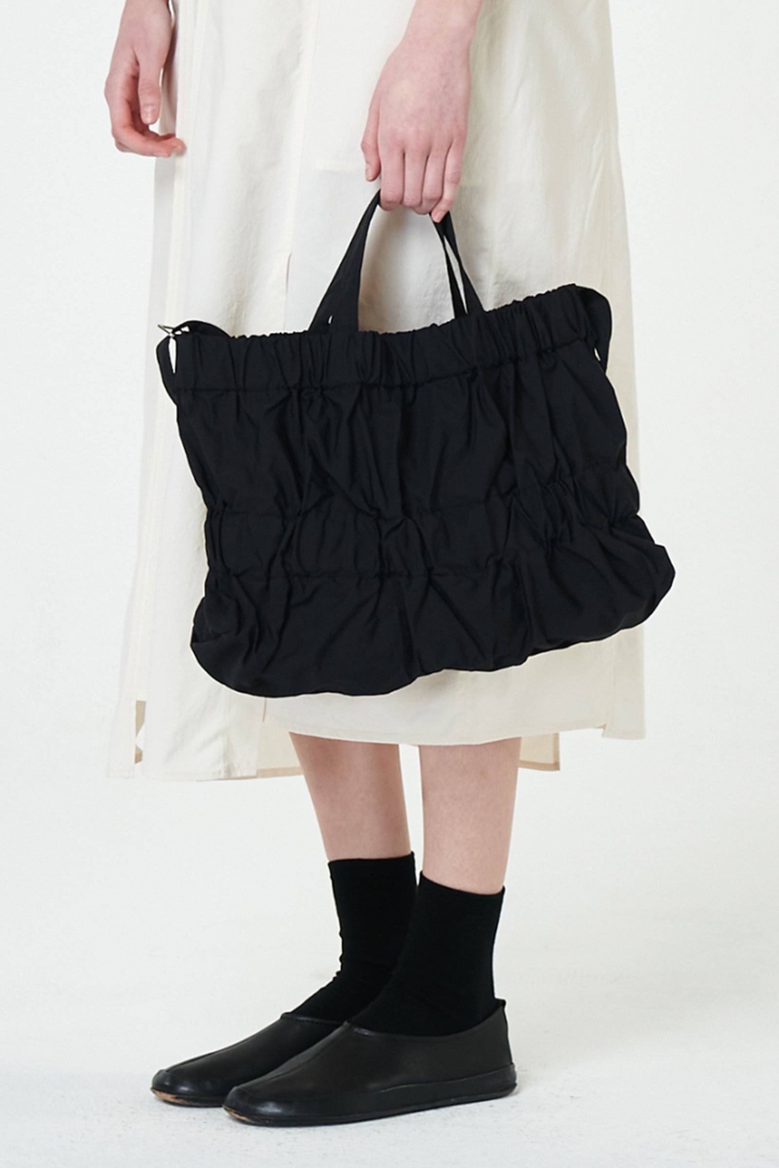 M TIERED CROSS BAG_BLACK