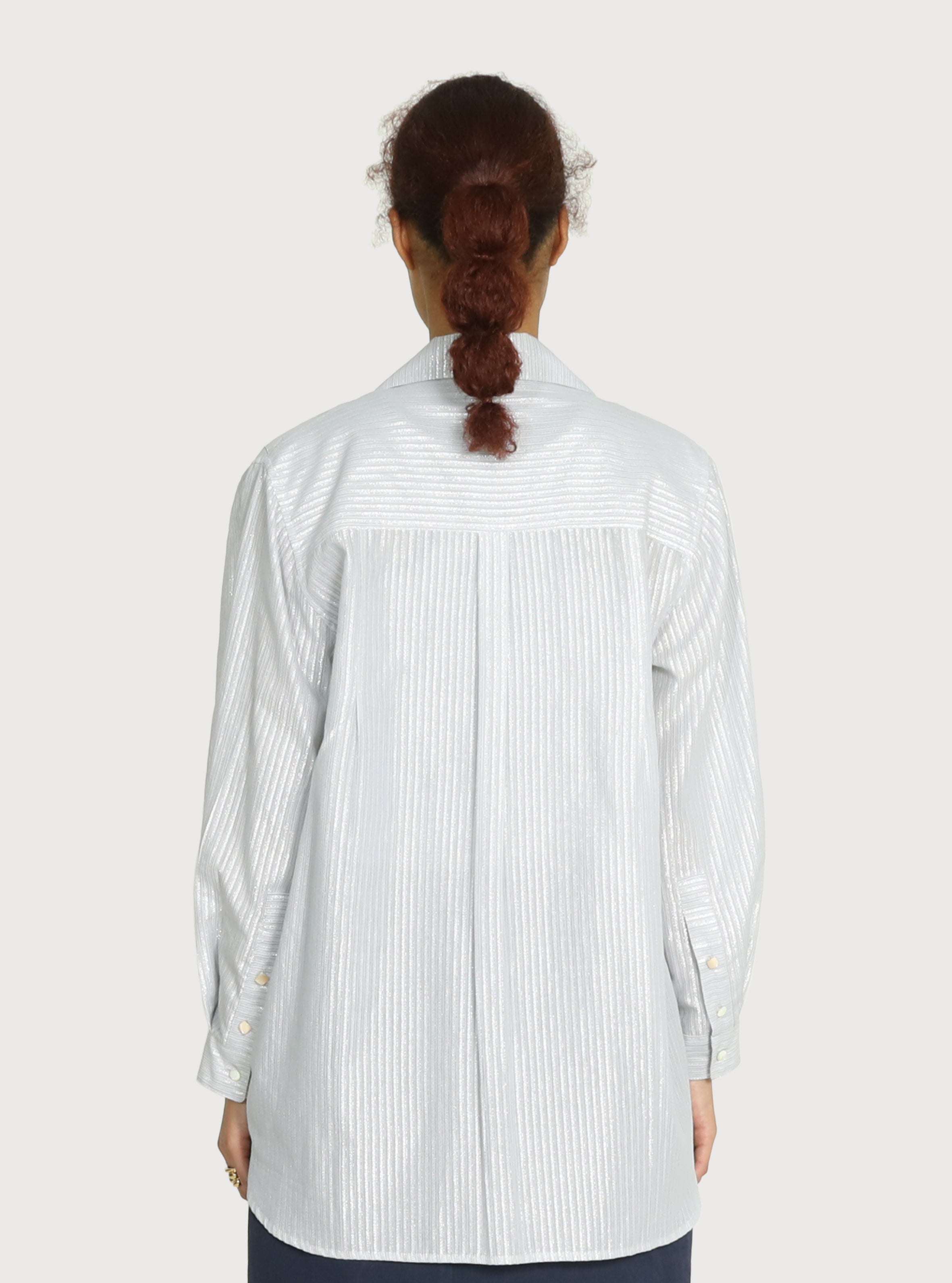 METALIC STRIPE MOTIF SHIRT_SILVER