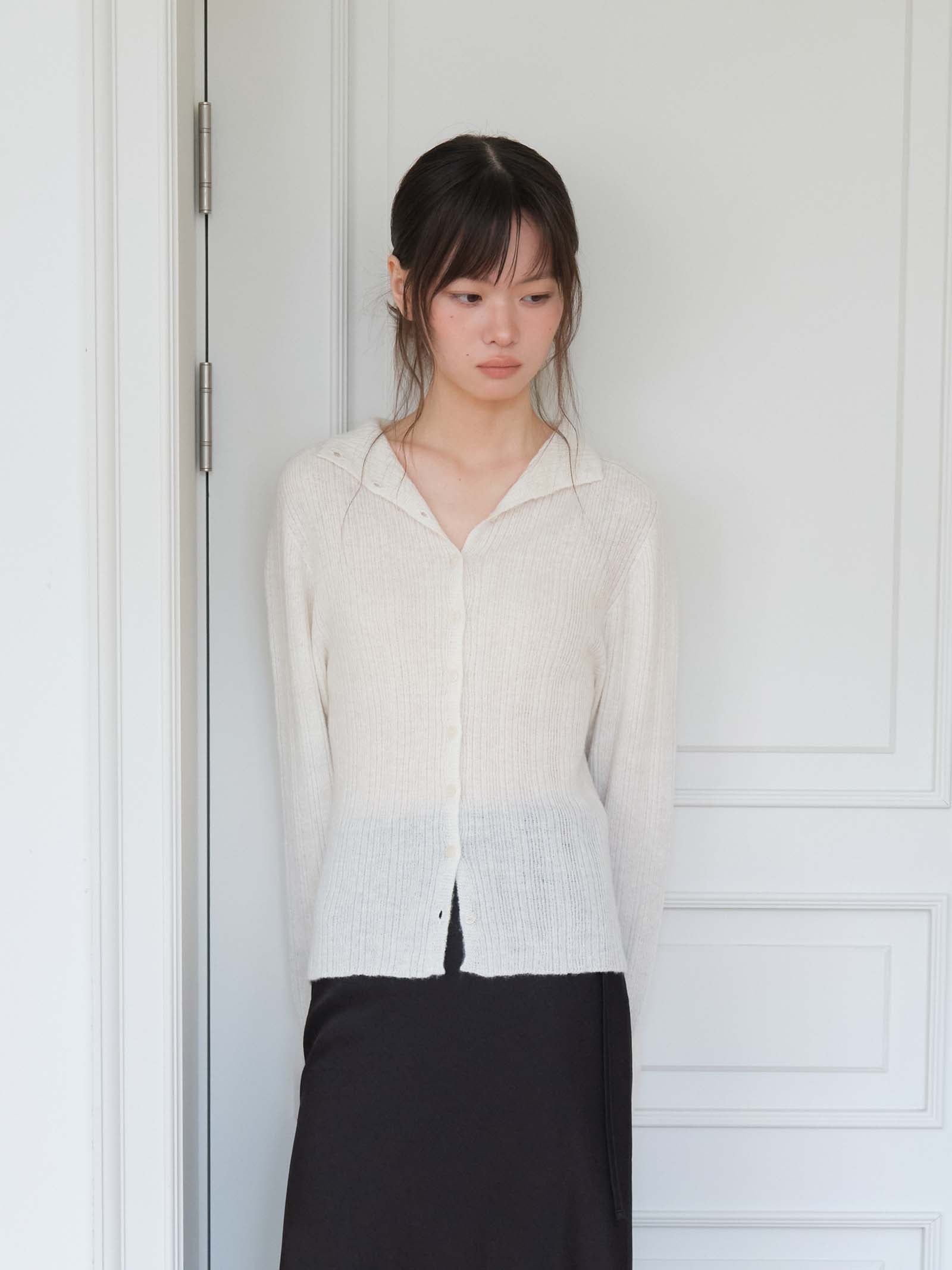 PLEATED BUTTON CARDIGAN_IVORY