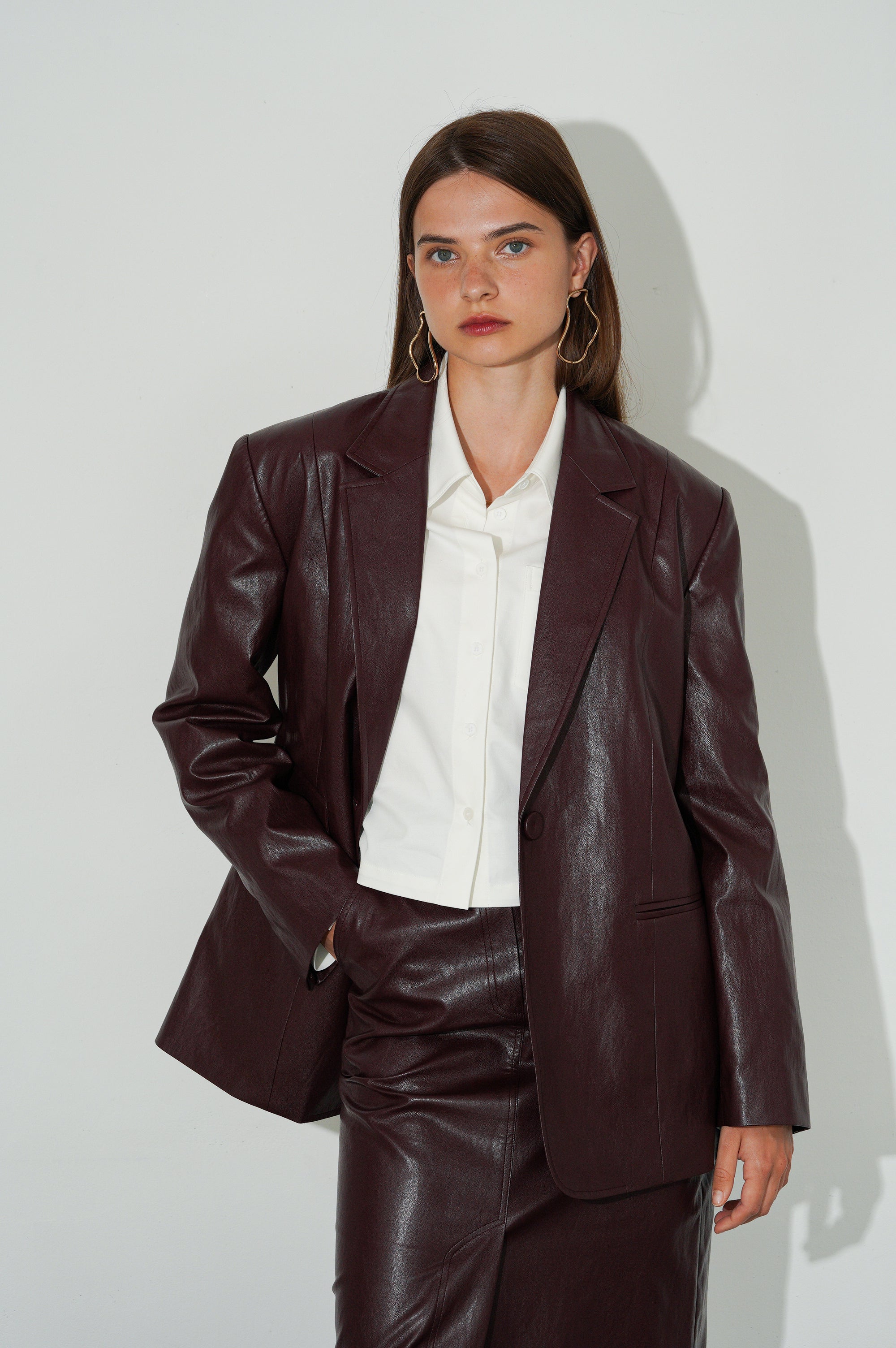 VESTE OVERSIZE CLASSIQUE EN SIMILI CUIR À BOUTON_BRUN ROUGE