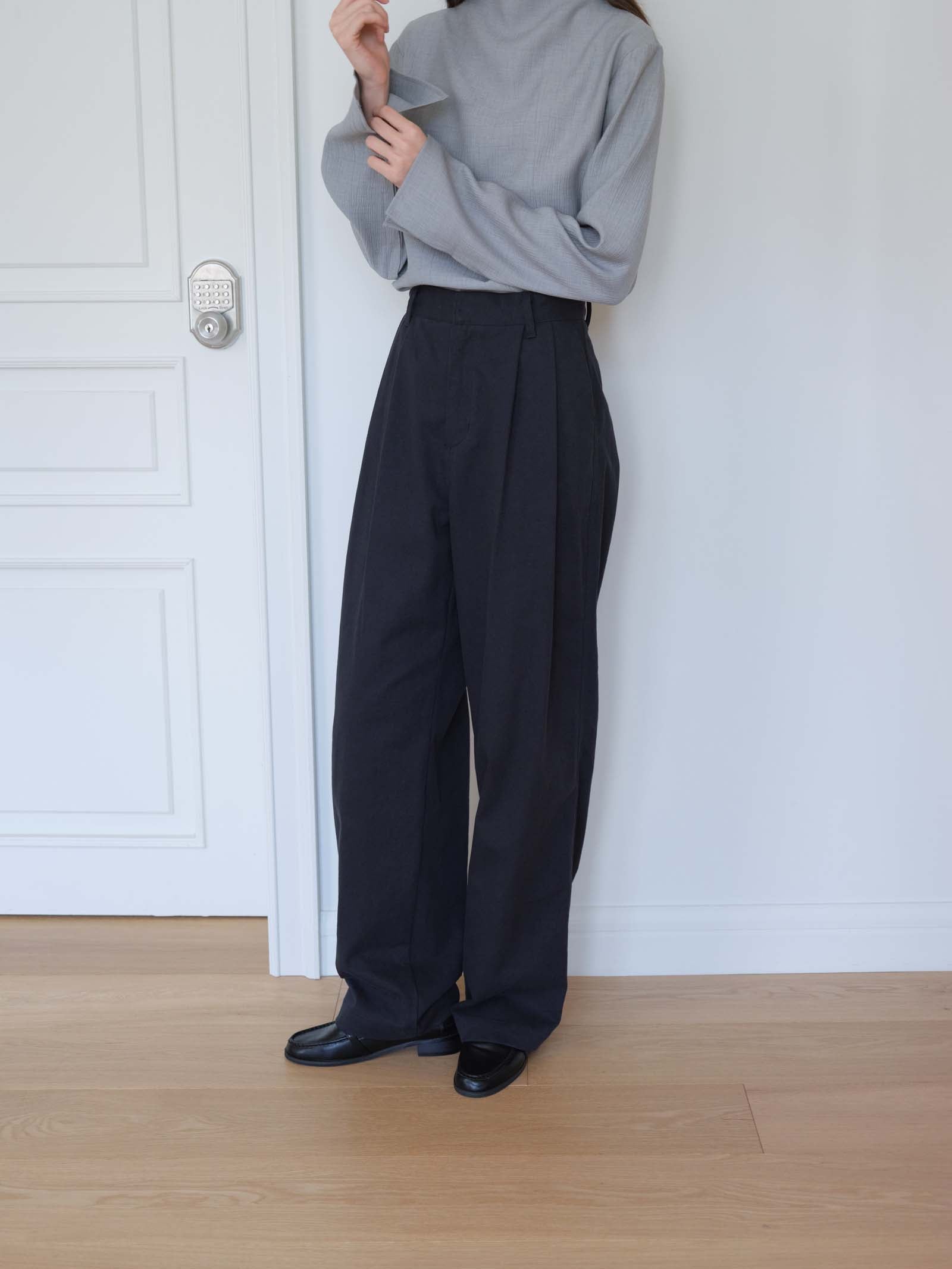TUCKED COTTON PANTS_NAVY