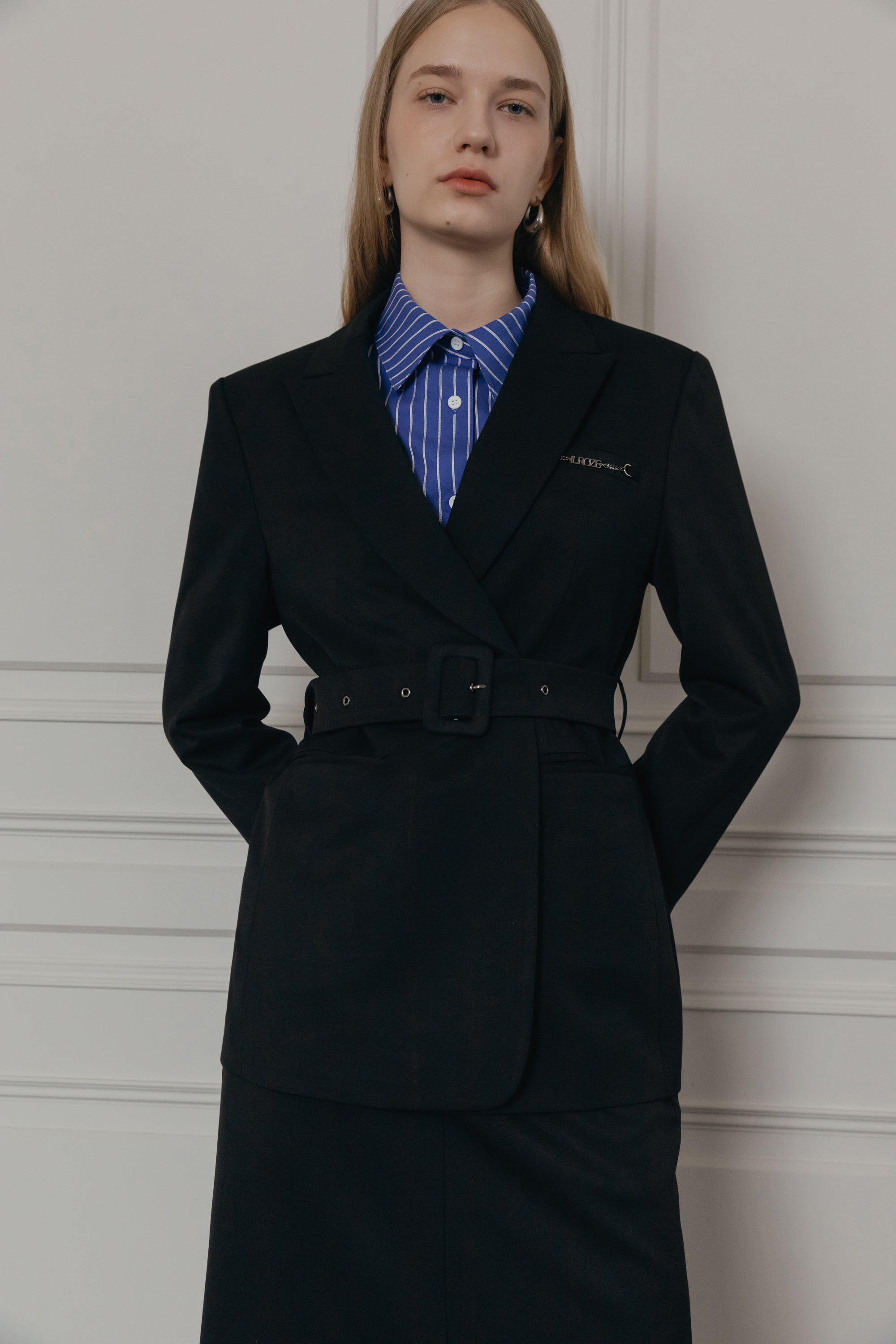 BLAZER LUXE AVEC CEINTURE_NOIR
