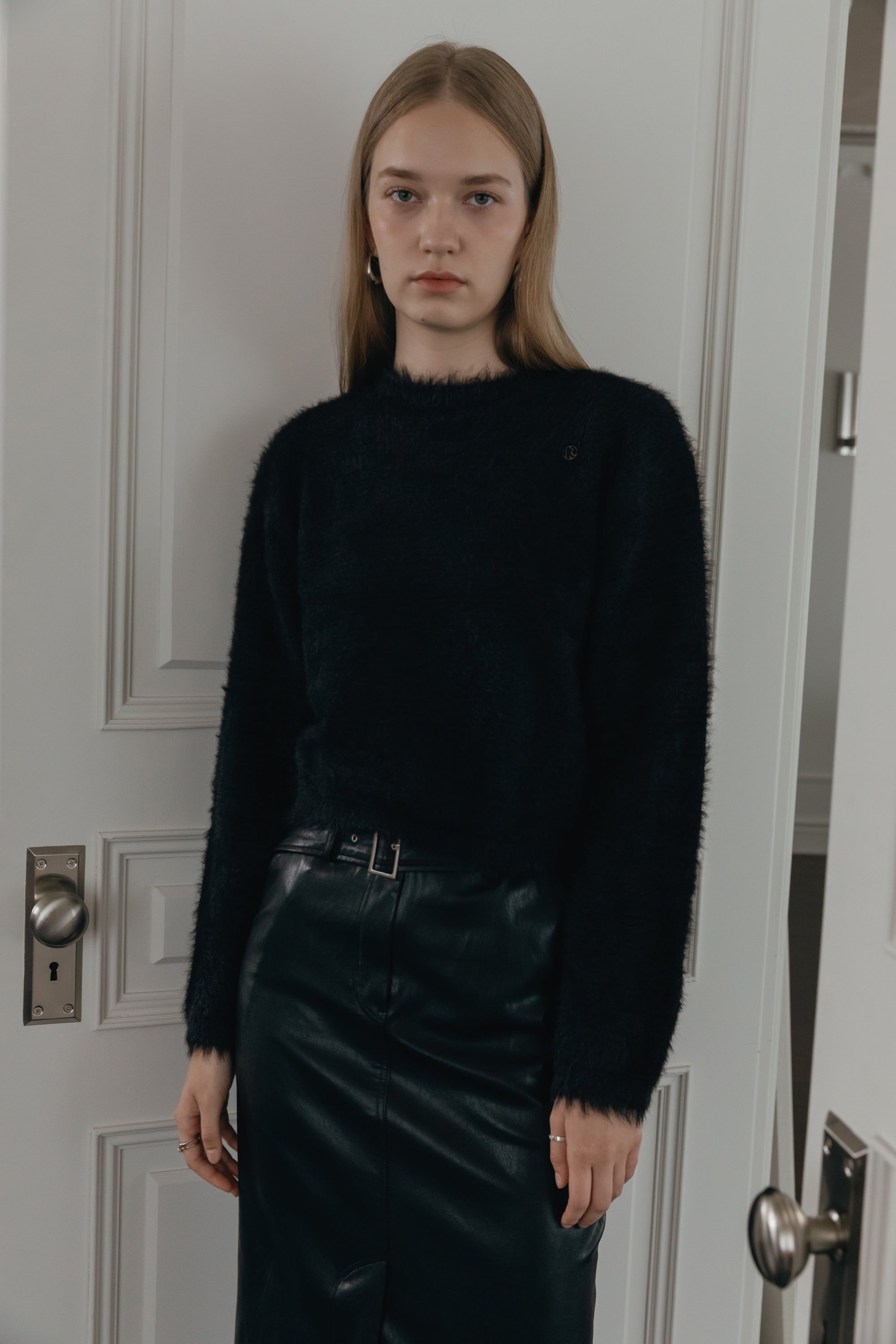 PULL DOUX À POILS LONGS_NOIR
