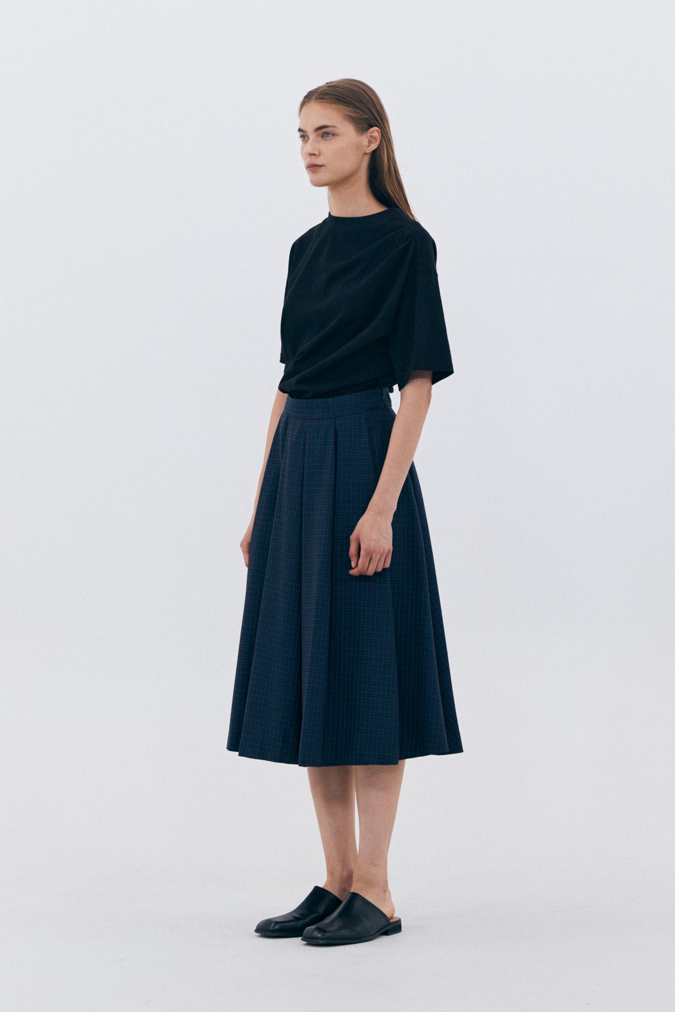 CHECKED FLARE SKIRT_NAVY