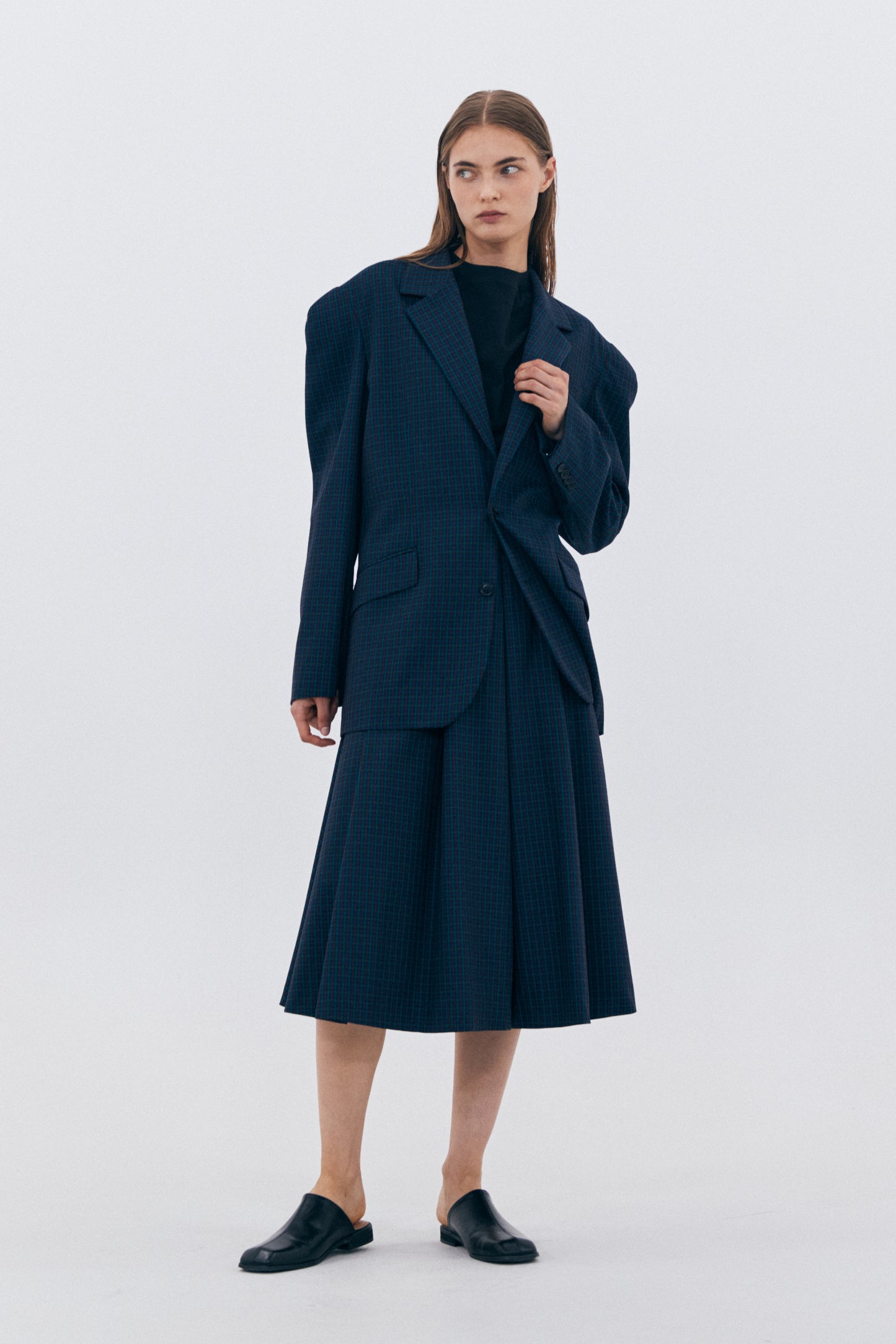 BLAZER ÉPAULES LARGES À CARREAUX_BLEU MARINE