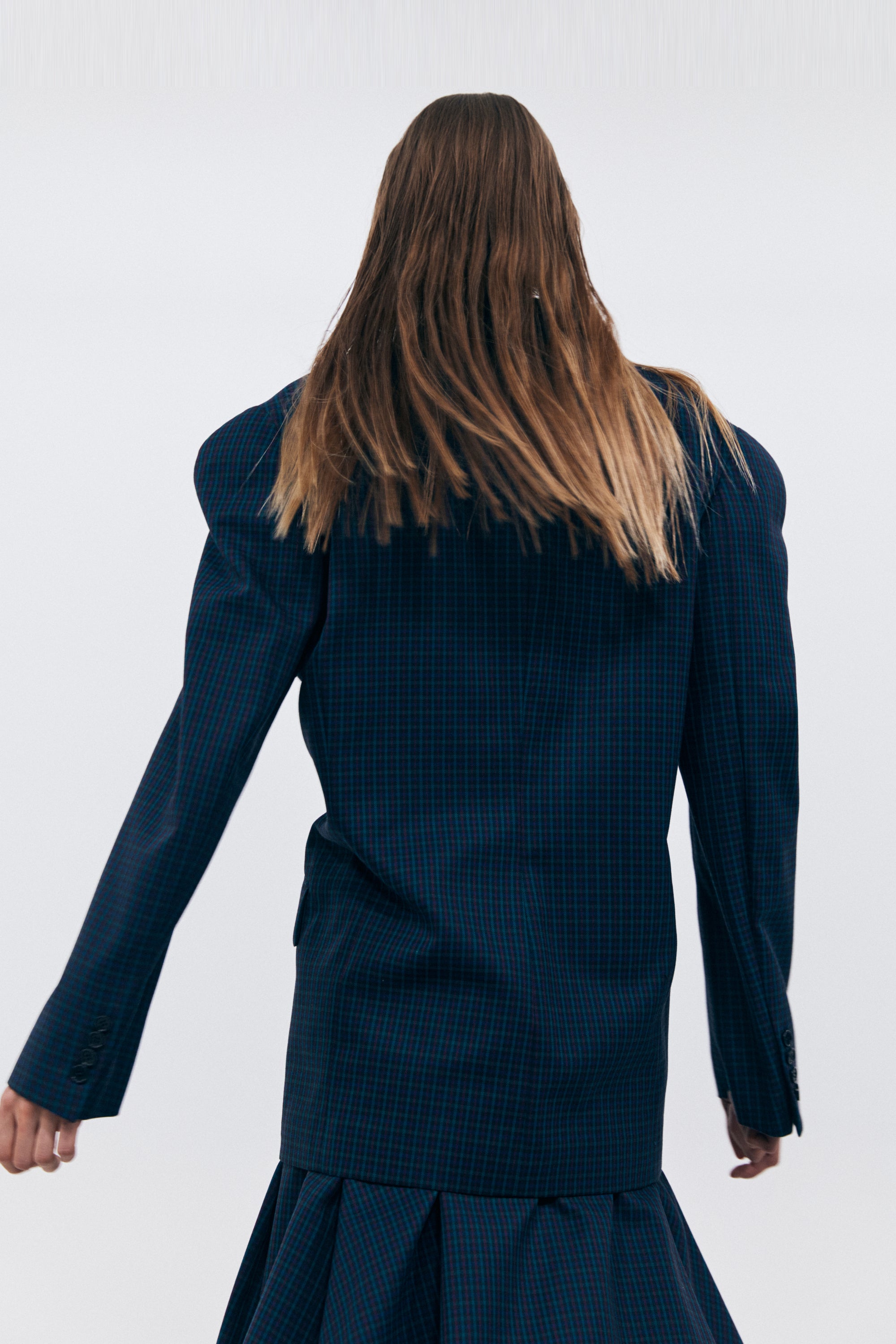 BLAZER ÉPAULES LARGES À CARREAUX_BLEU MARINE