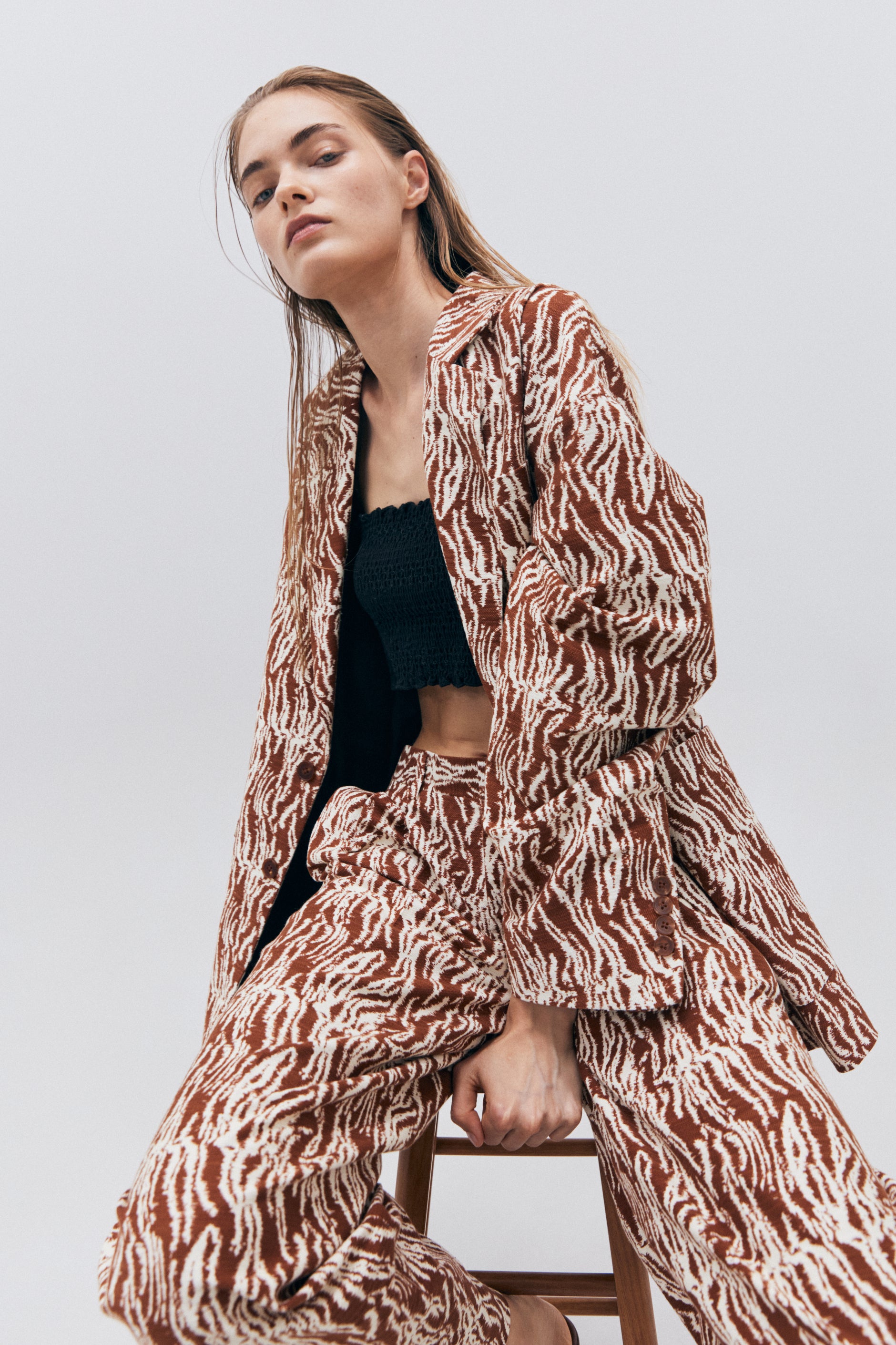 BLAZER SANS MANCHES À MOTIFS MARRON_MARRON