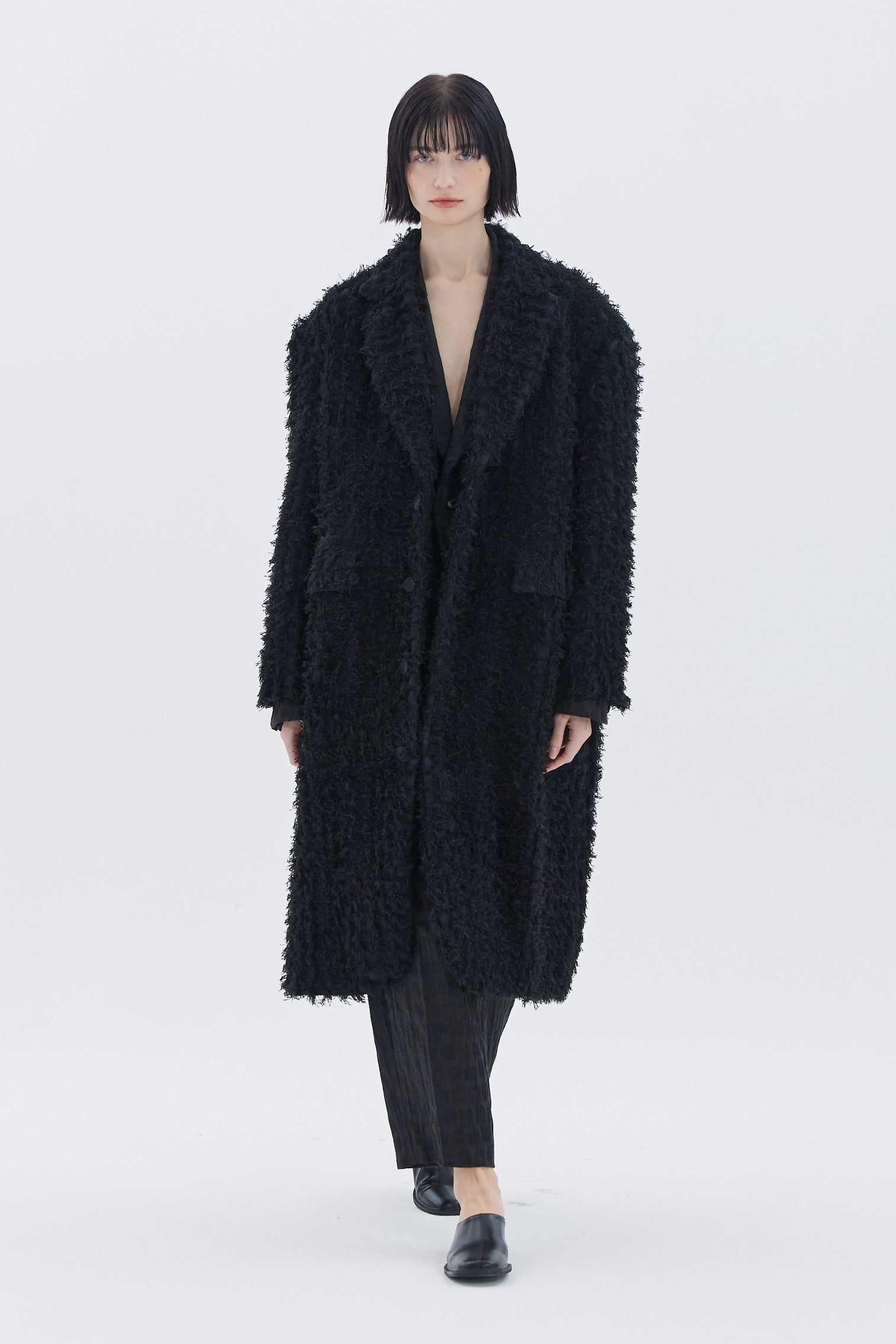 MANTEAU OVERSIZE EN TISSU DUVETEUX_NOIR