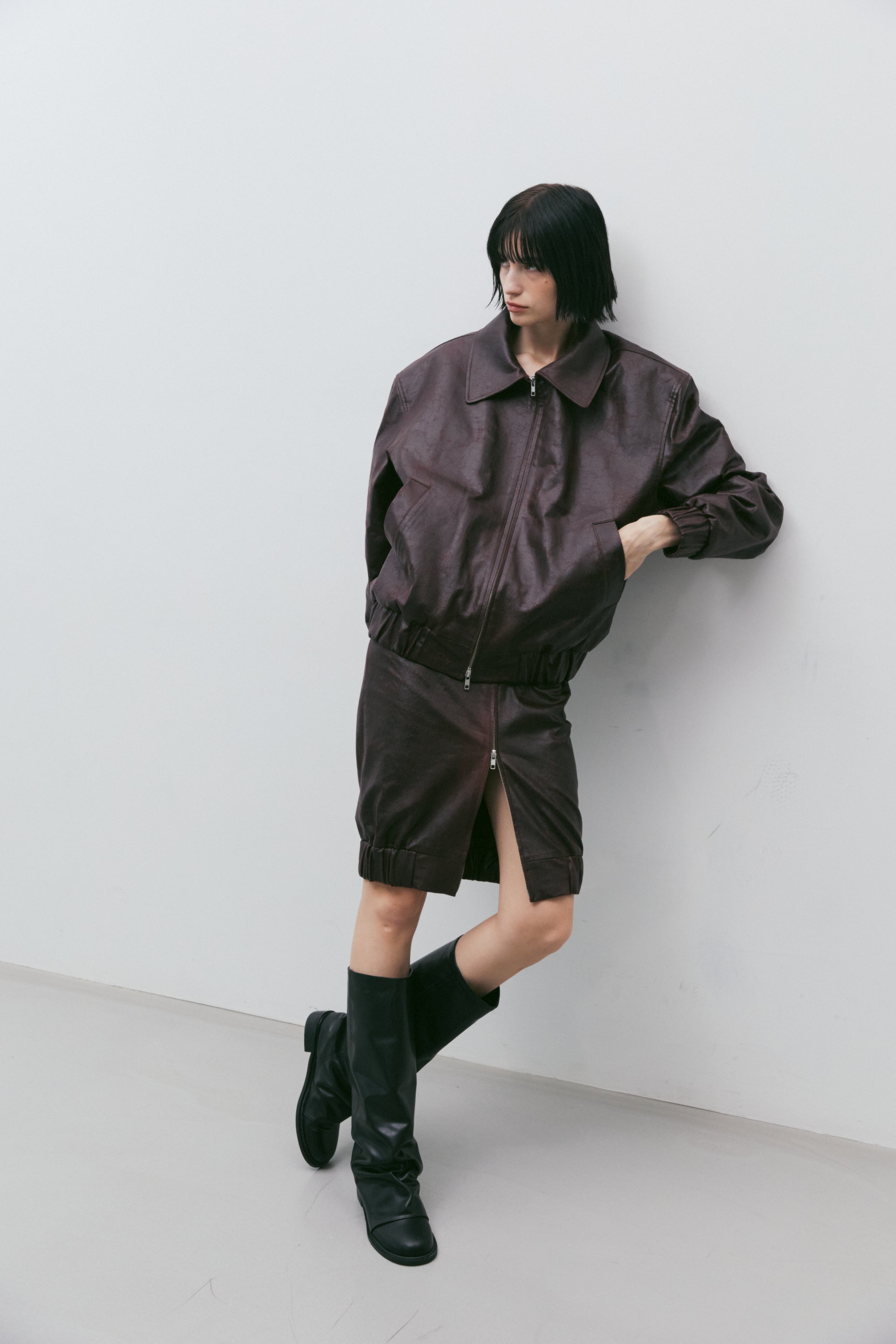 BURGUNDY COLLAR DETAIL SKIRT_Bourgogne
