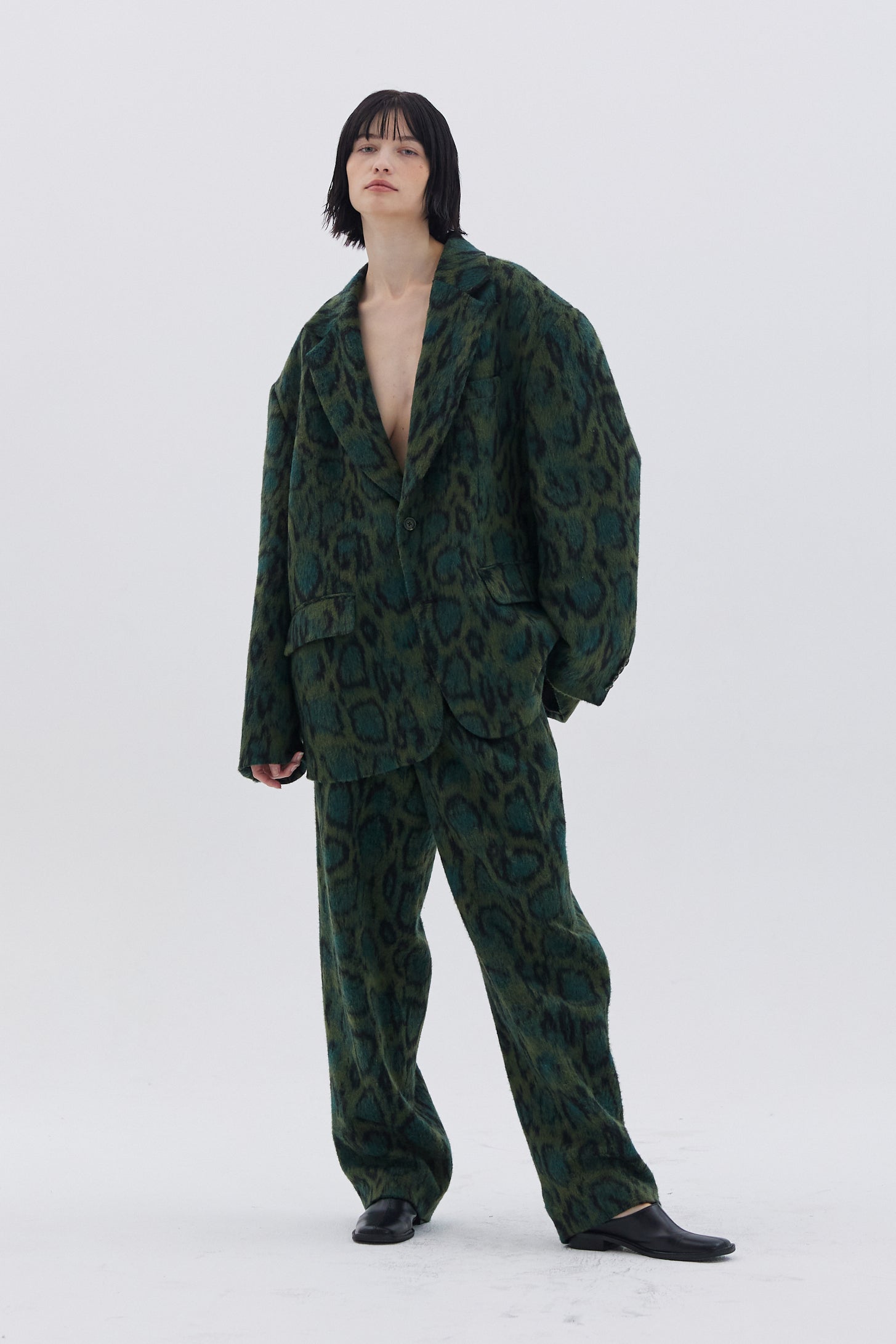 LEOPARD TWO TUCK TROUSERS_GREEN