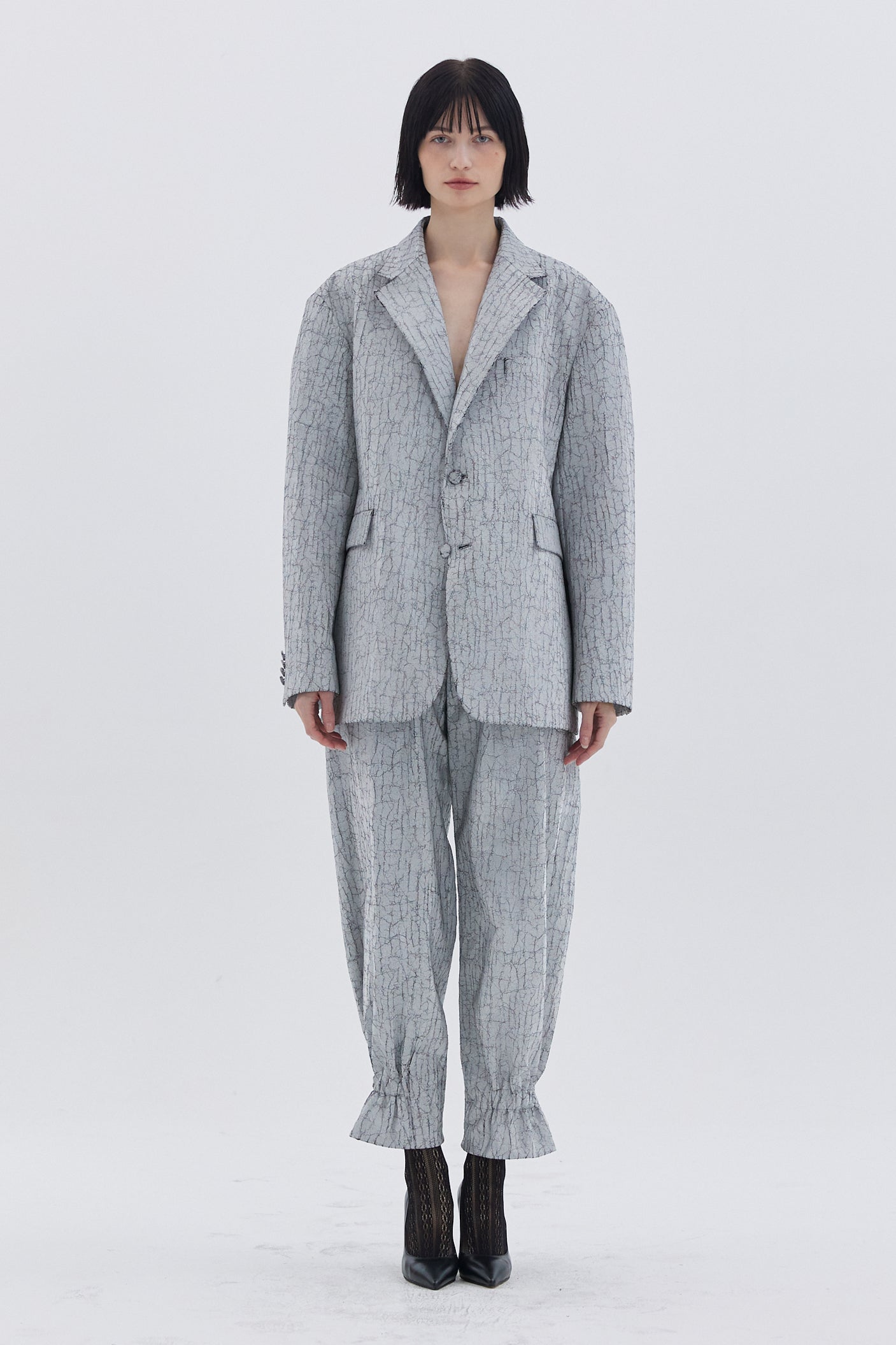 BLAZER EN CUIR CRAQUELÉ_ARGENT
