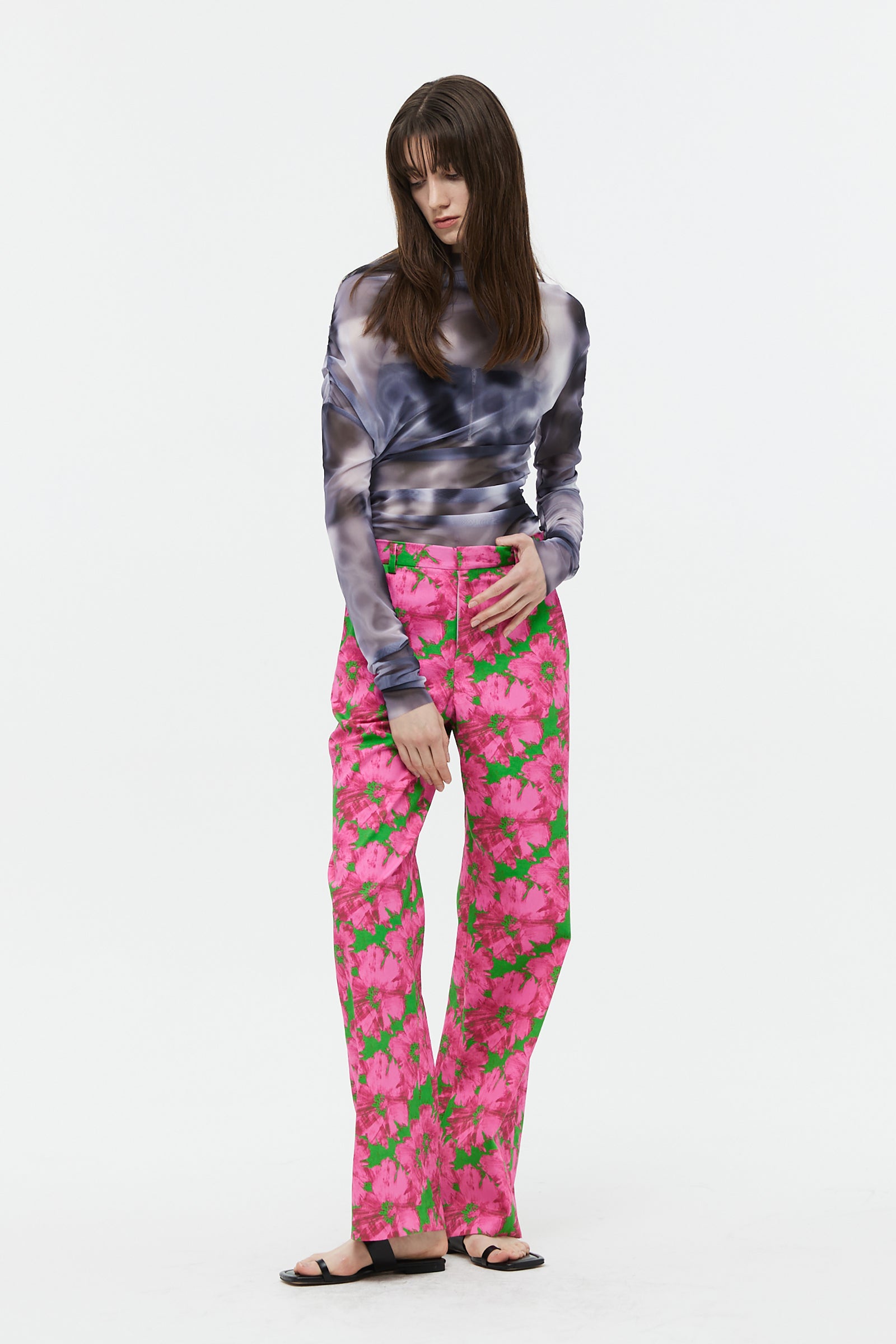 PANTALON CHINO FLEURI EN COTON_ROSE